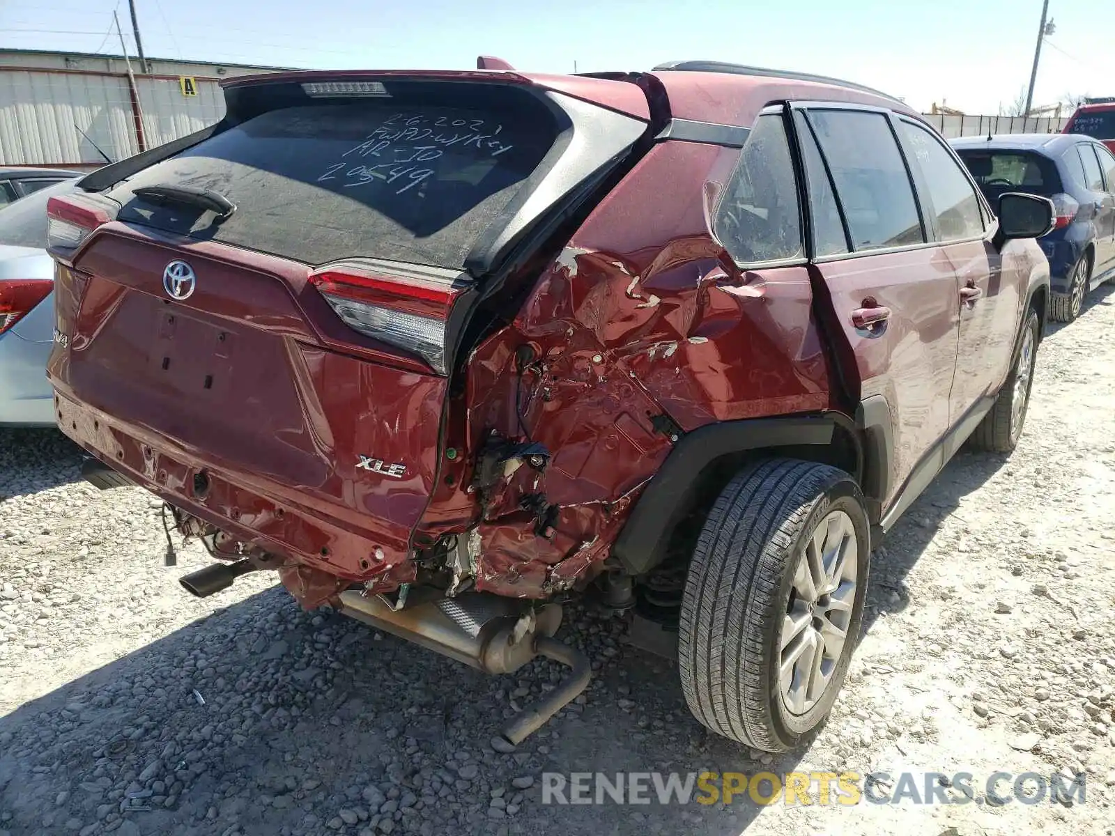 4 Photograph of a damaged car 2T3C1RFV3KW011414 TOYOTA RAV4 2019