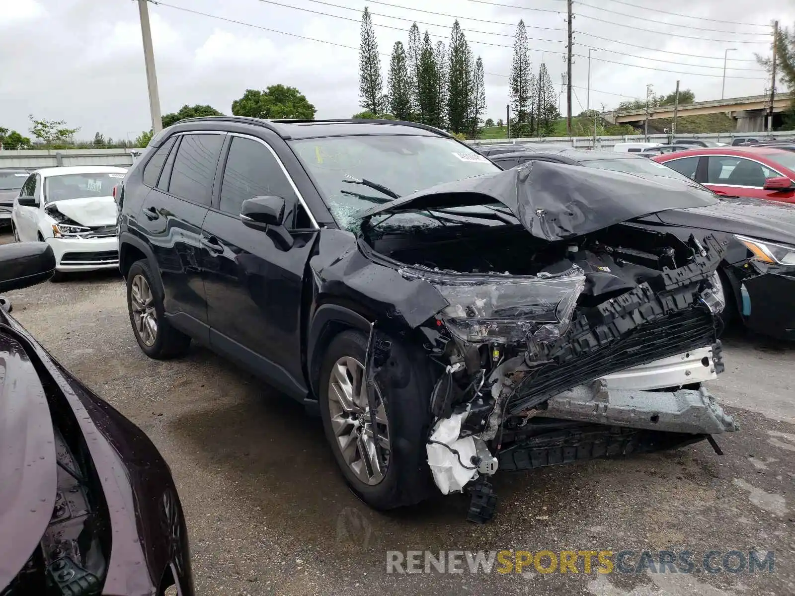 1 Photograph of a damaged car 2T3C1RFV3KW014068 TOYOTA RAV4 2019