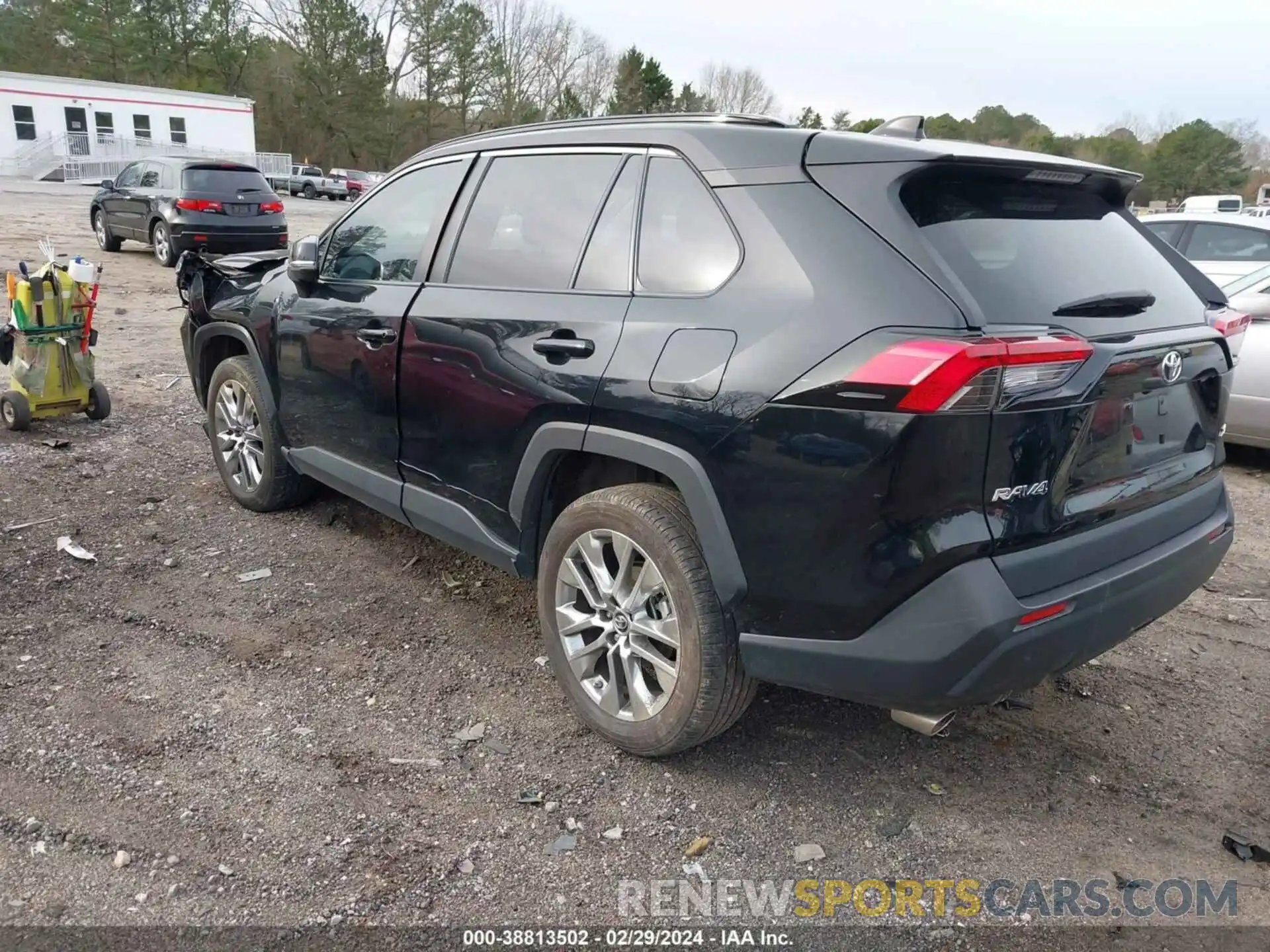 3 Photograph of a damaged car 2T3C1RFV3KW022798 TOYOTA RAV4 2019