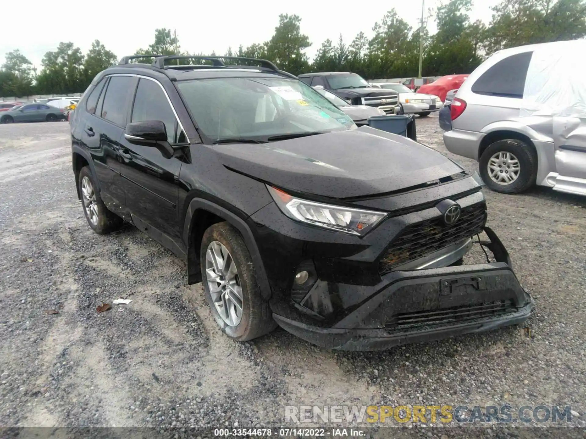 1 Photograph of a damaged car 2T3C1RFV3KW025085 TOYOTA RAV4 2019