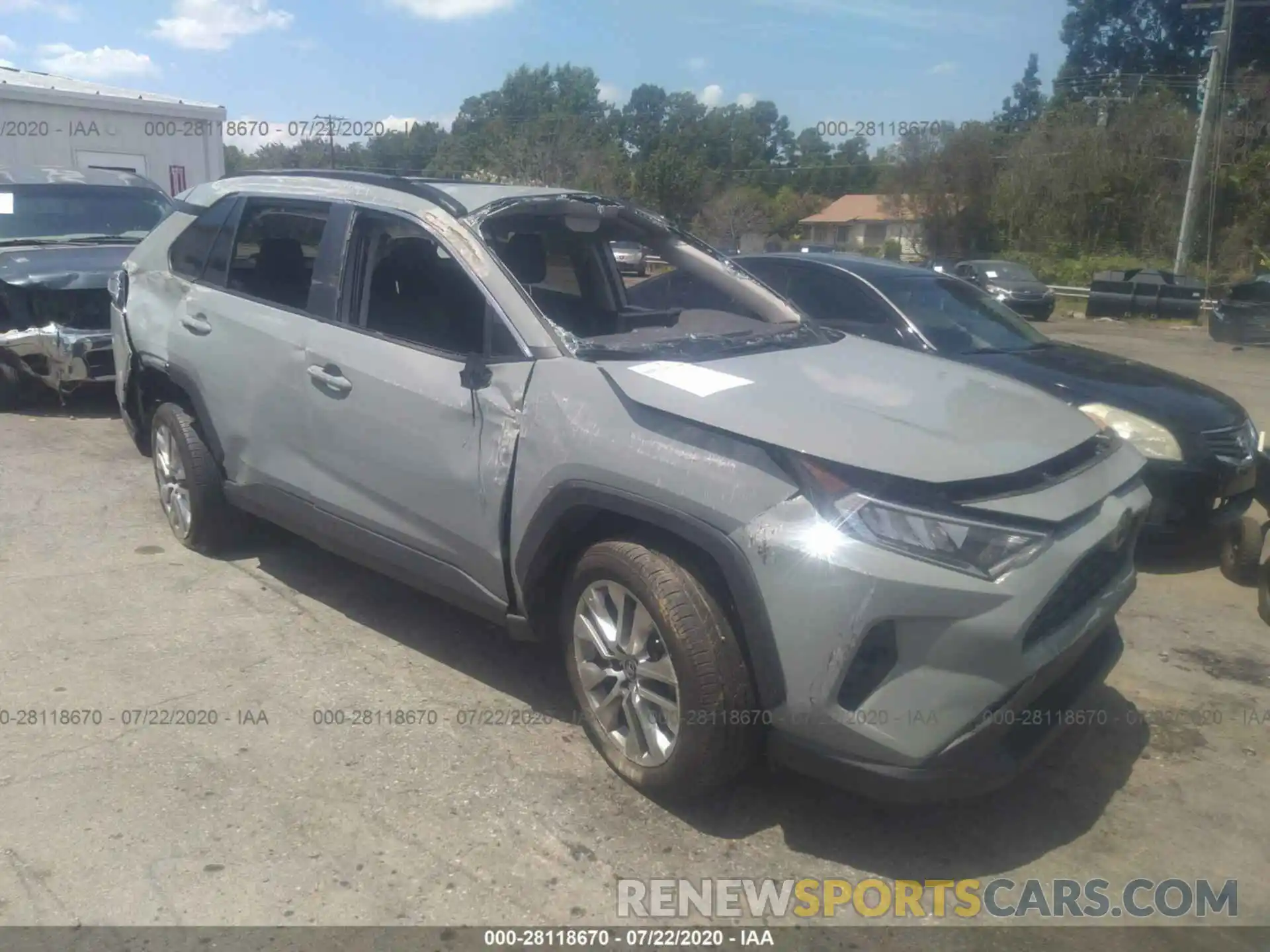 1 Photograph of a damaged car 2T3C1RFV3KW025152 TOYOTA RAV4 2019