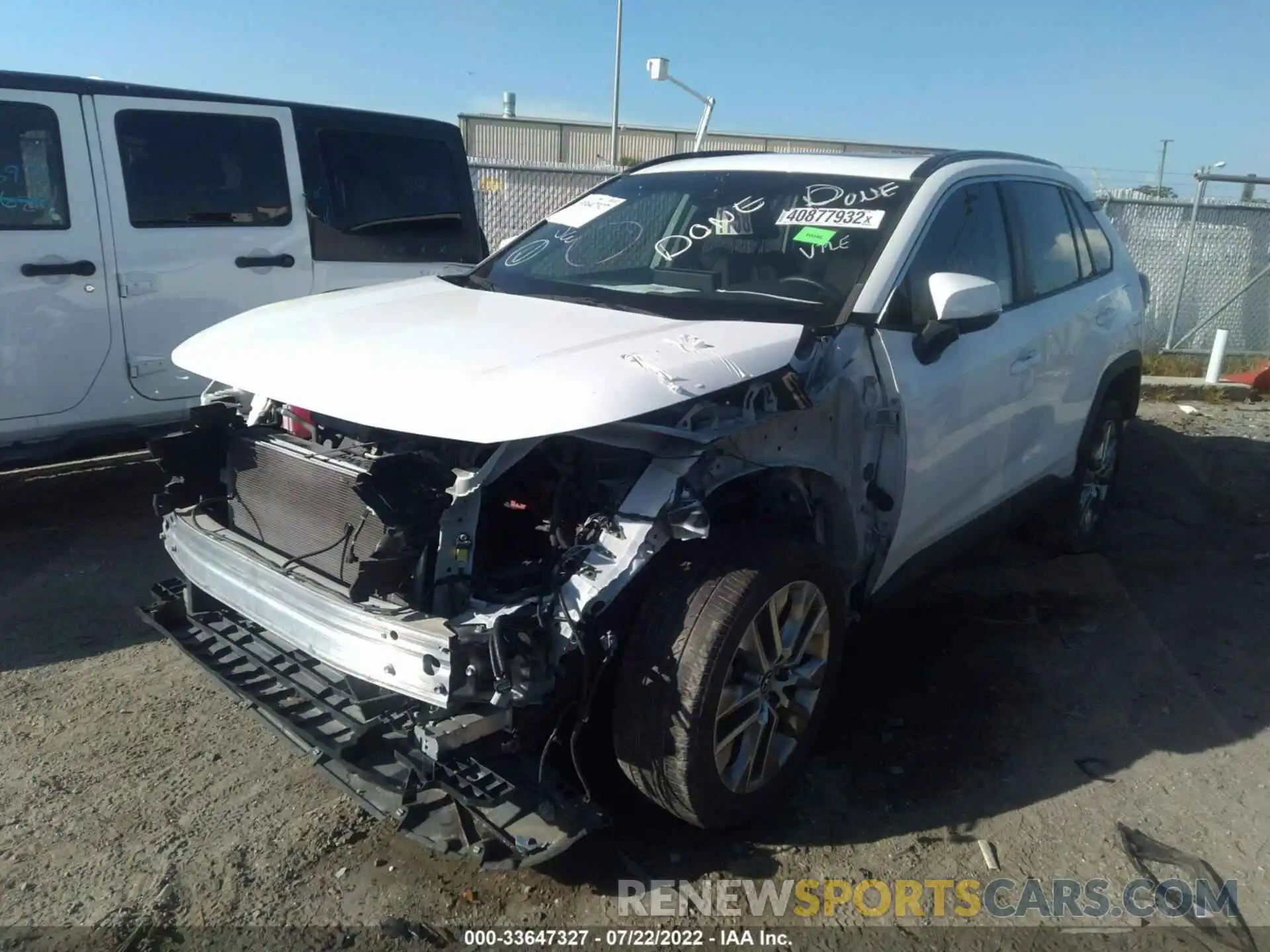 2 Photograph of a damaged car 2T3C1RFV3KW026396 TOYOTA RAV4 2019