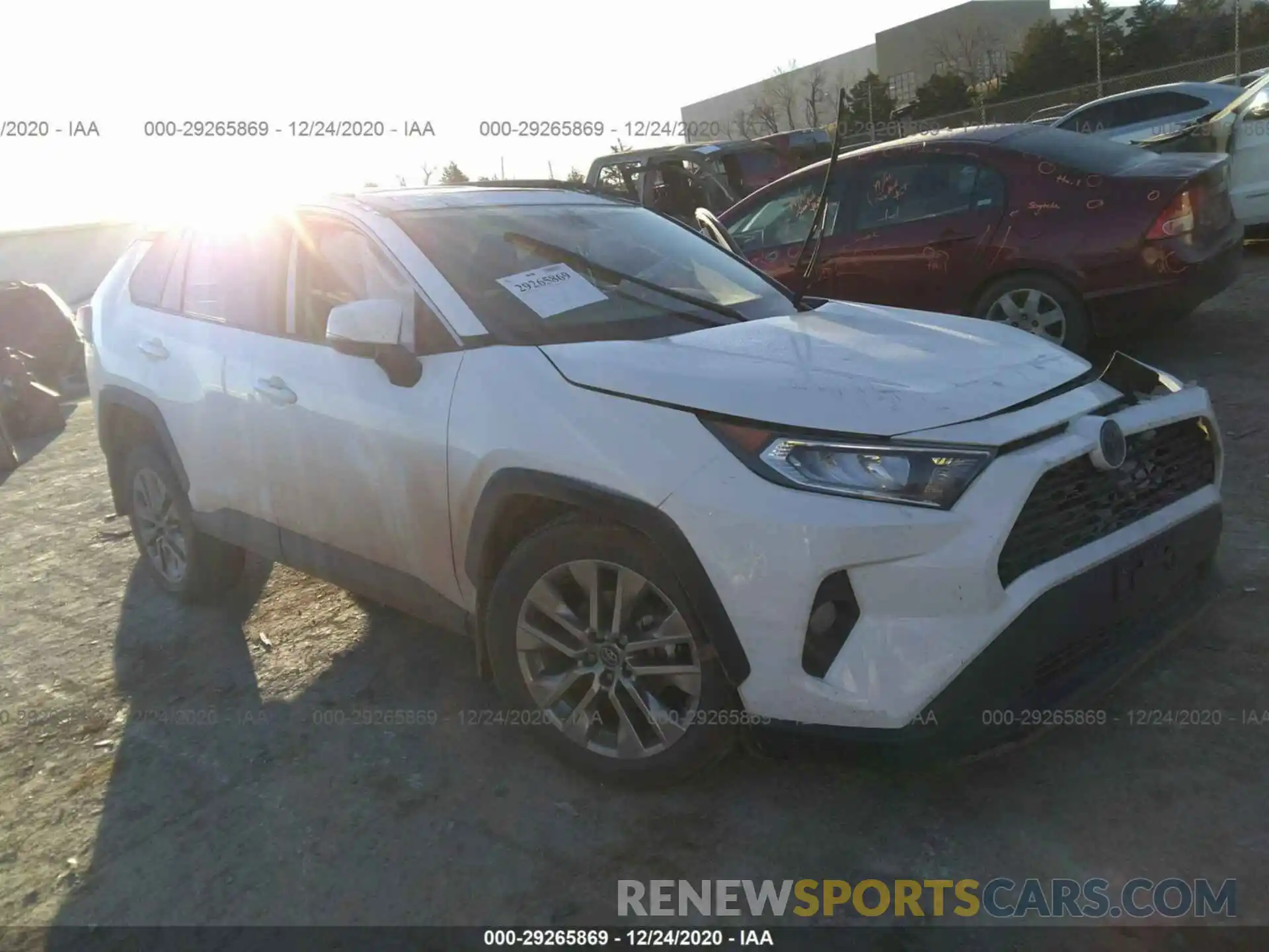 1 Photograph of a damaged car 2T3C1RFV3KW032344 TOYOTA RAV4 2019