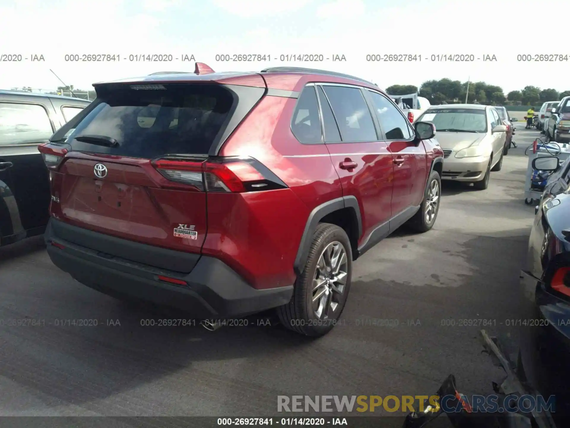 4 Фотография поврежденного автомобиля 2T3C1RFV3KW046387 TOYOTA RAV4 2019