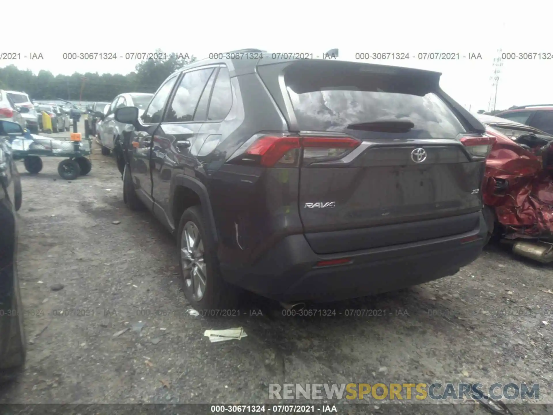 3 Фотография поврежденного автомобиля 2T3C1RFV4KC012783 TOYOTA RAV4 2019