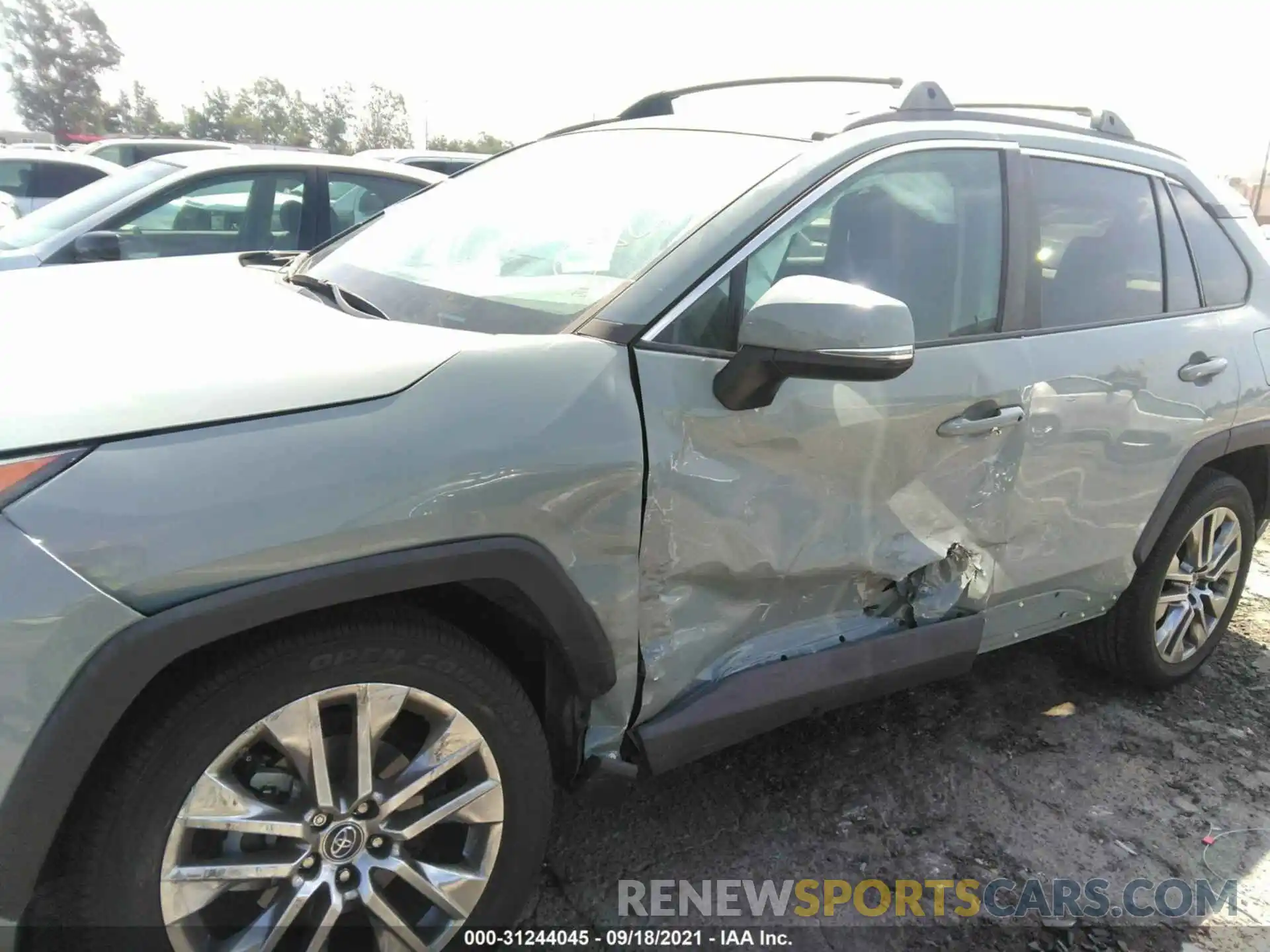 6 Photograph of a damaged car 2T3C1RFV4KC013044 TOYOTA RAV4 2019