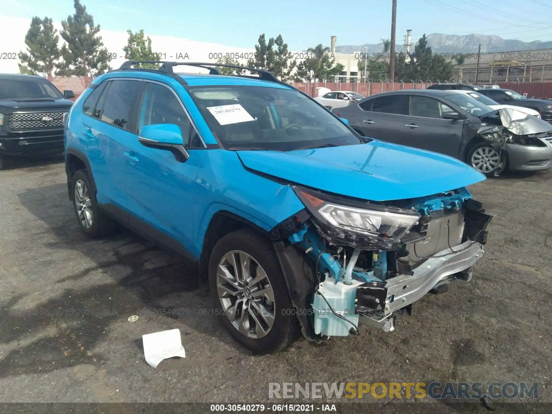 1 Photograph of a damaged car 2T3C1RFV4KC013383 TOYOTA RAV4 2019