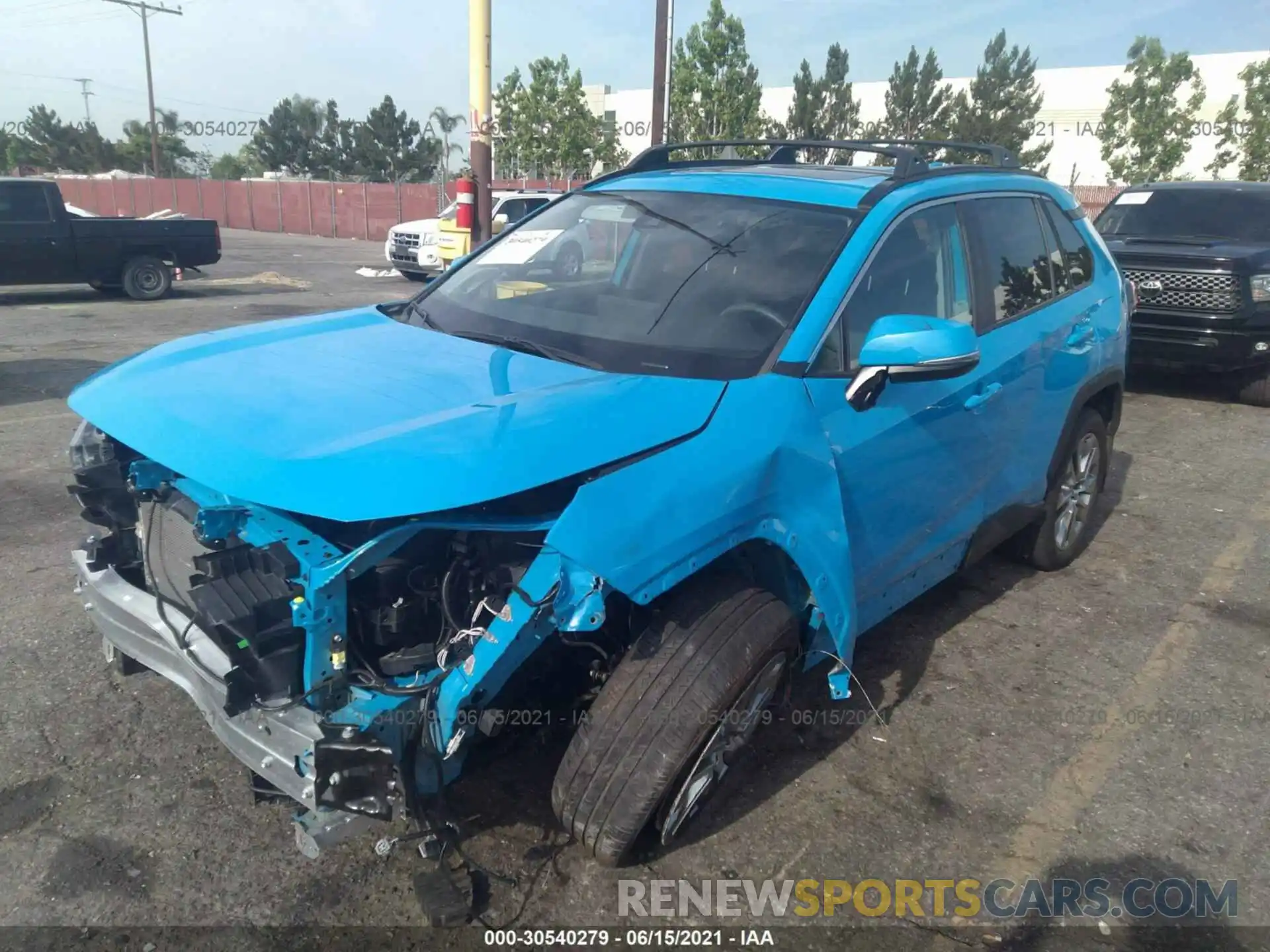 2 Photograph of a damaged car 2T3C1RFV4KC013383 TOYOTA RAV4 2019