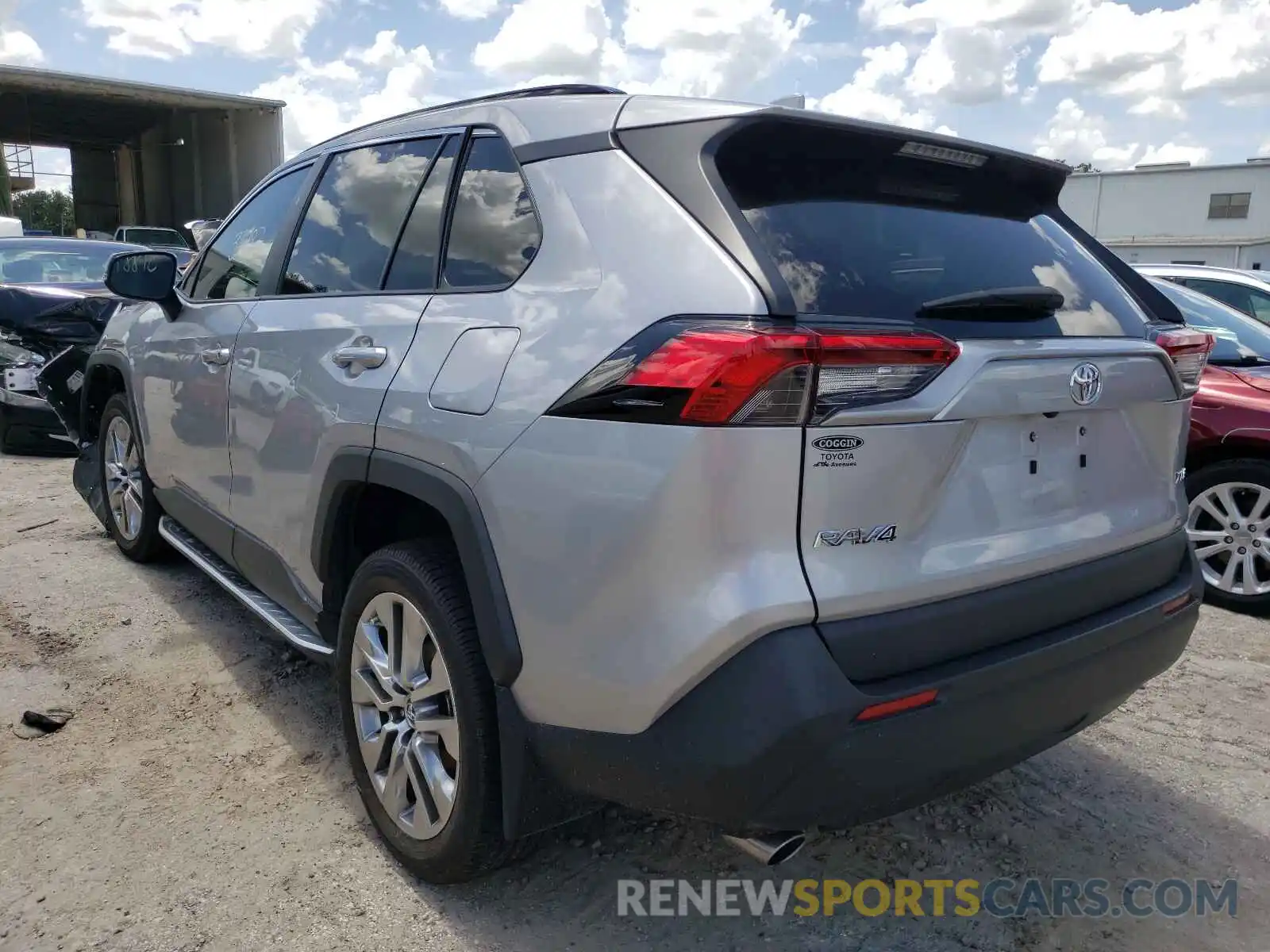 3 Photograph of a damaged car 2T3C1RFV4KC015330 TOYOTA RAV4 2019