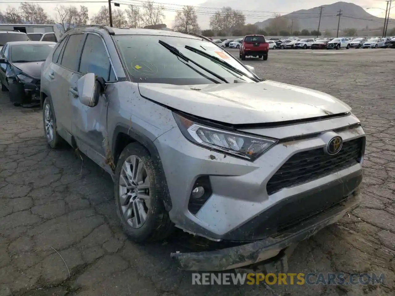 1 Photograph of a damaged car 2T3C1RFV4KC028756 TOYOTA RAV4 2019