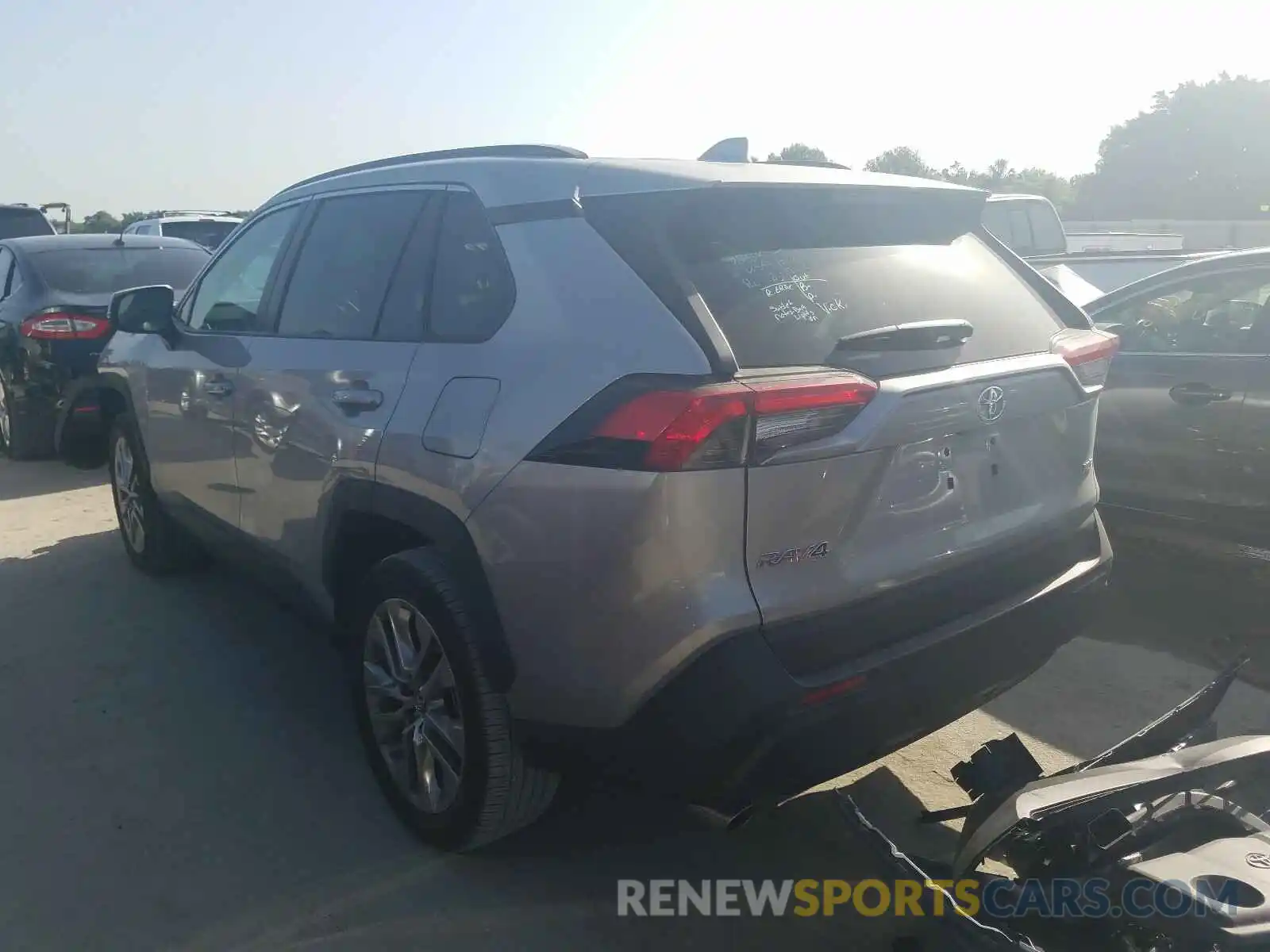 3 Photograph of a damaged car 2T3C1RFV4KW007100 TOYOTA RAV4 2019