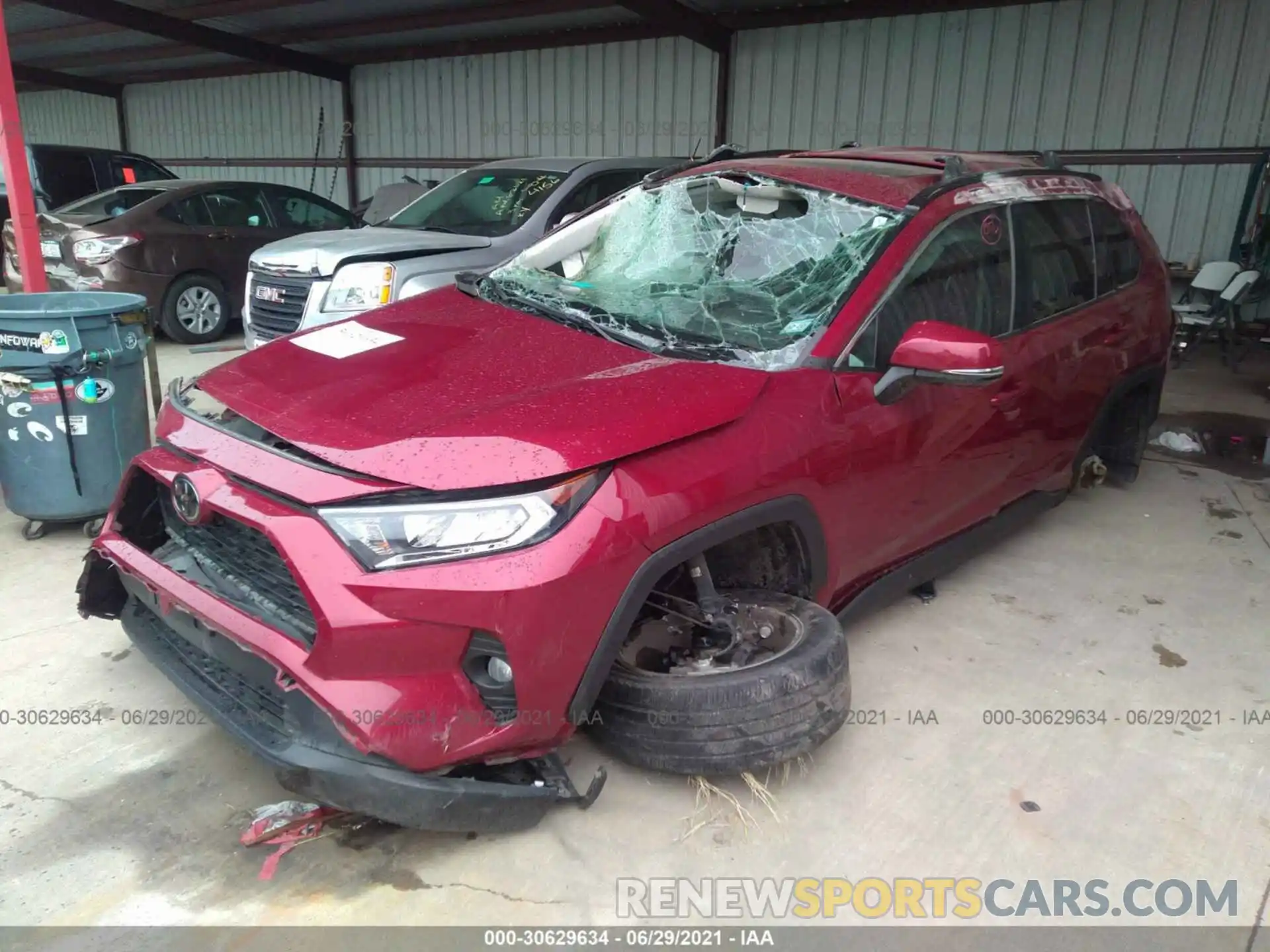 2 Фотография поврежденного автомобиля 2T3C1RFV4KW008893 TOYOTA RAV4 2019