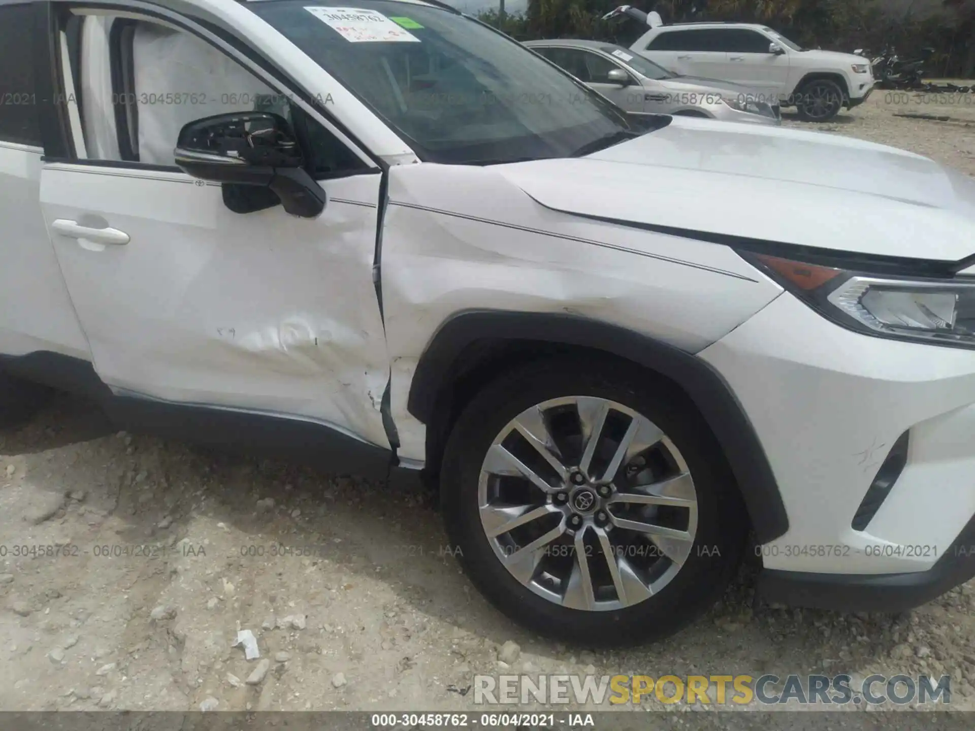 6 Photograph of a damaged car 2T3C1RFV4KW010269 TOYOTA RAV4 2019