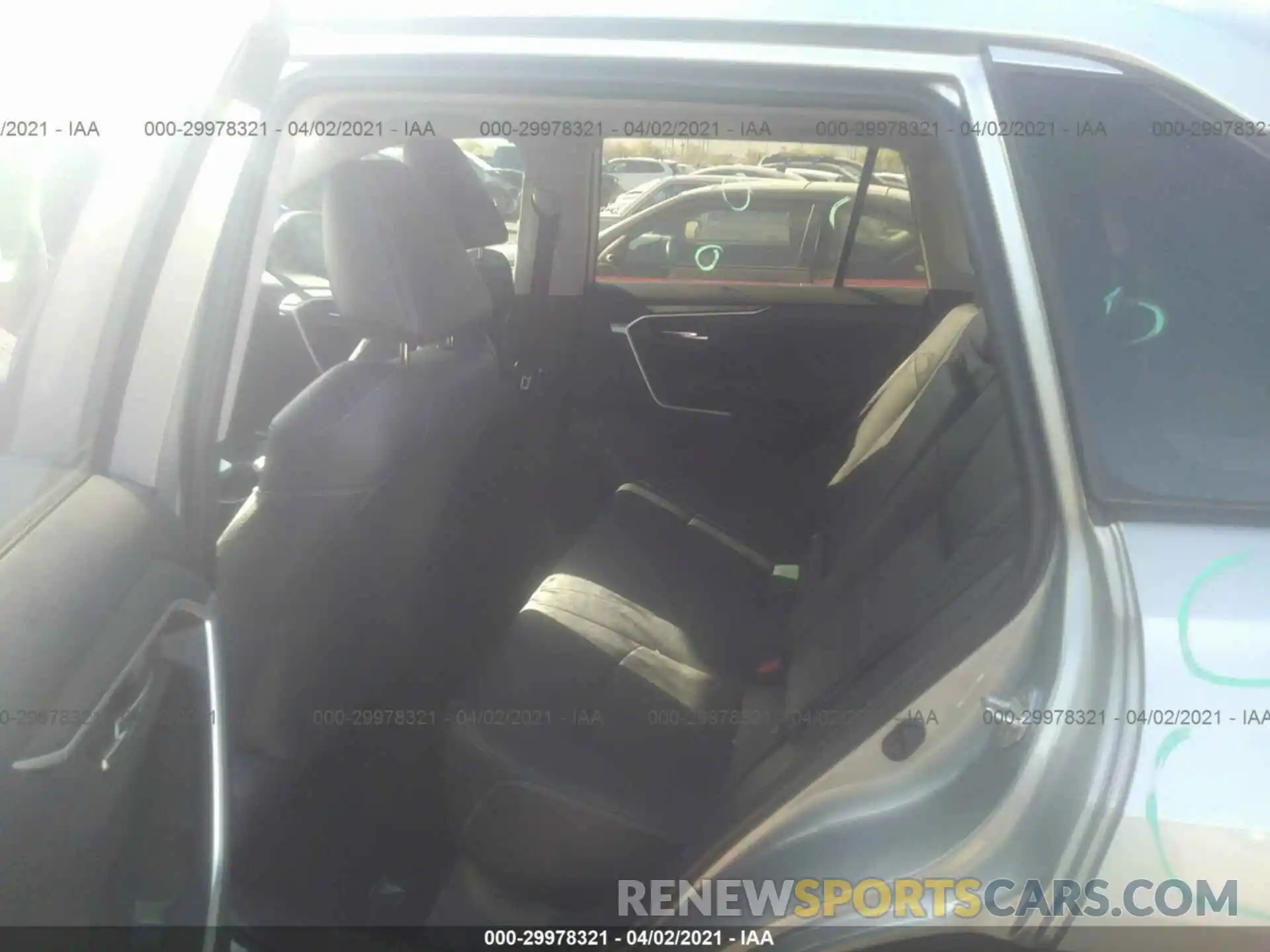 8 Photograph of a damaged car 2T3C1RFV4KW025709 TOYOTA RAV4 2019