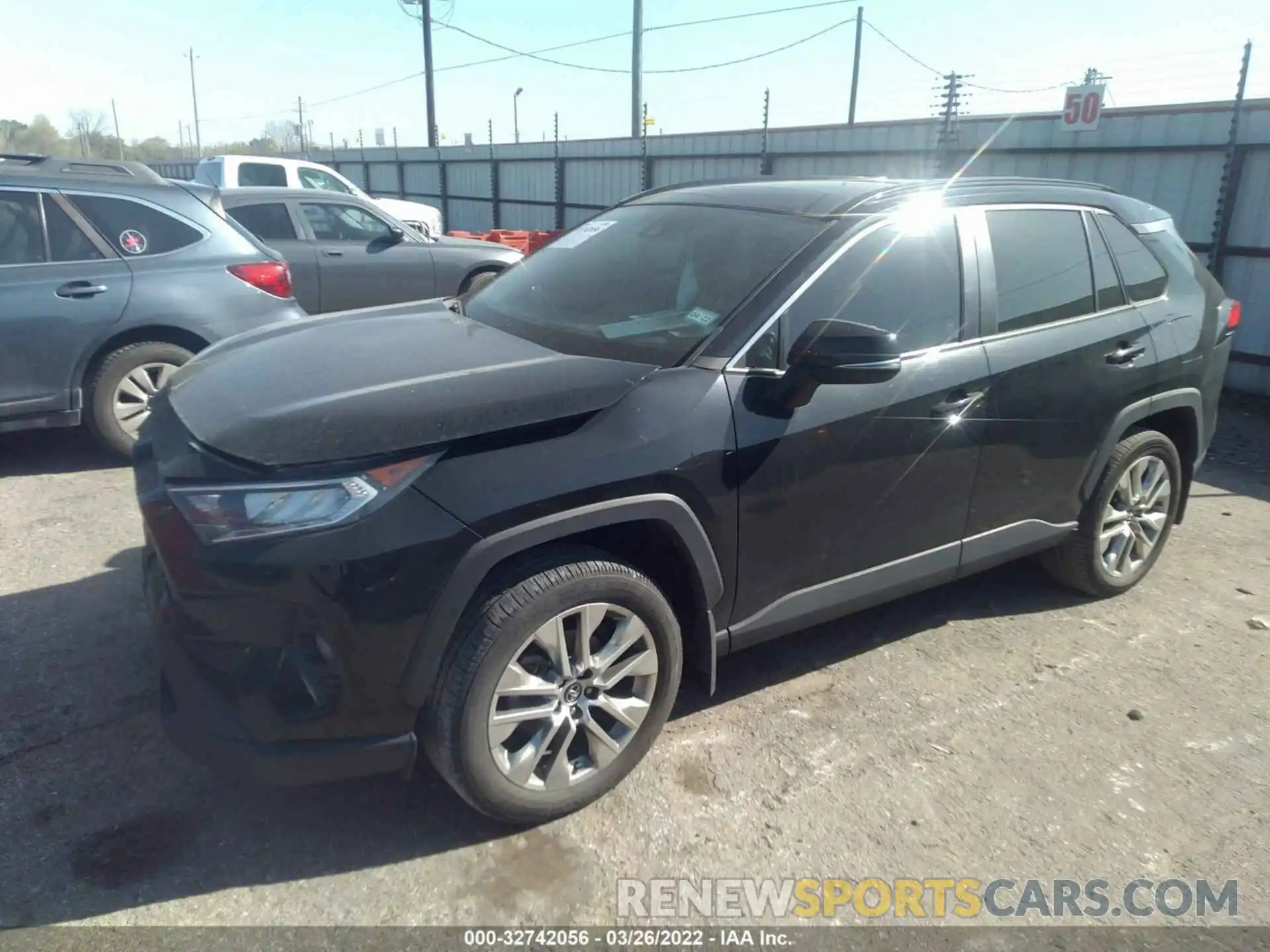 2 Photograph of a damaged car 2T3C1RFV4KW025807 TOYOTA RAV4 2019