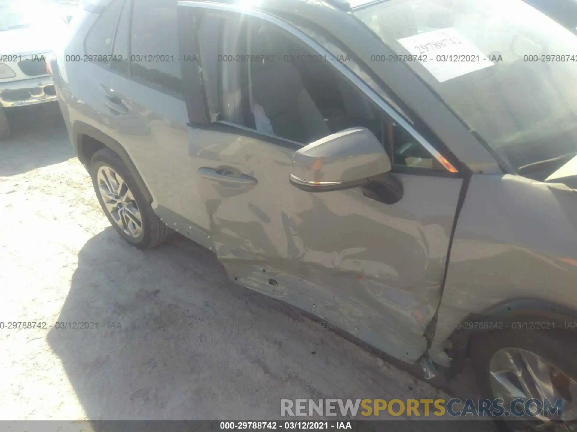 6 Photograph of a damaged car 2T3C1RFV4KW044664 TOYOTA RAV4 2019
