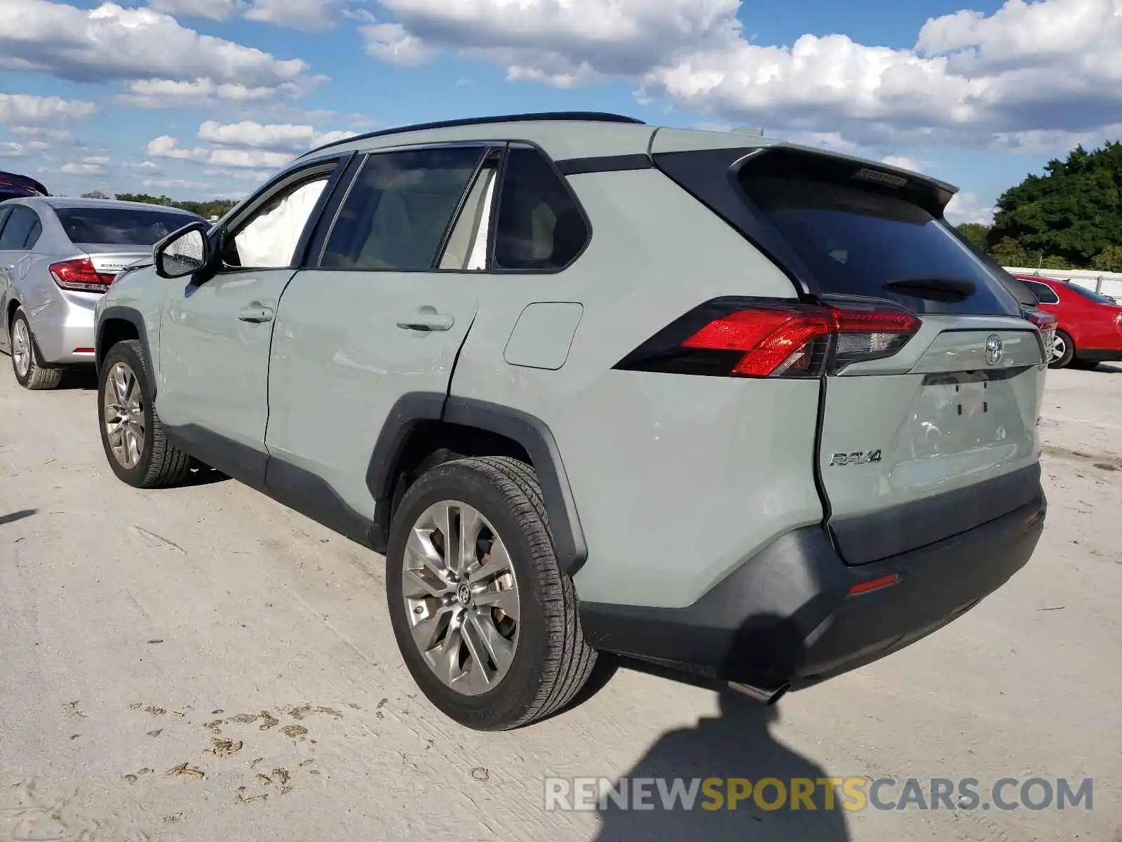 3 Photograph of a damaged car 2T3C1RFV4KW050528 TOYOTA RAV4 2019