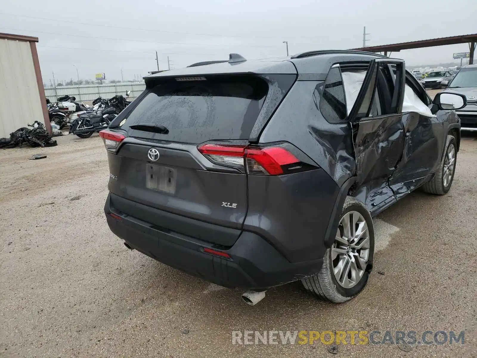 4 Photograph of a damaged car 2T3C1RFV5KC001615 TOYOTA RAV4 2019