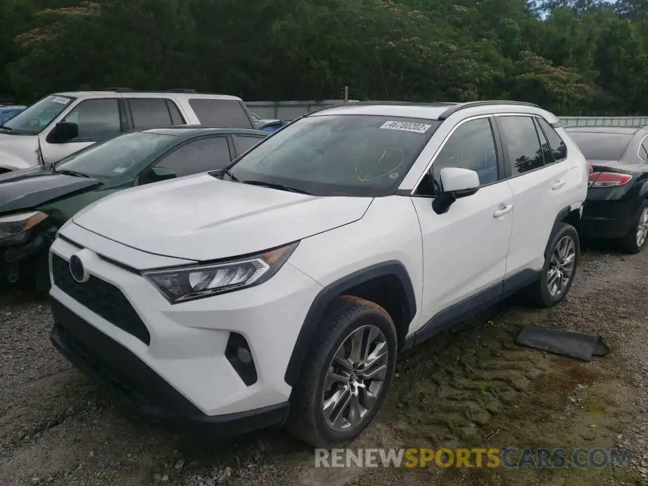 2 Photograph of a damaged car 2T3C1RFV5KC013022 TOYOTA RAV4 2019