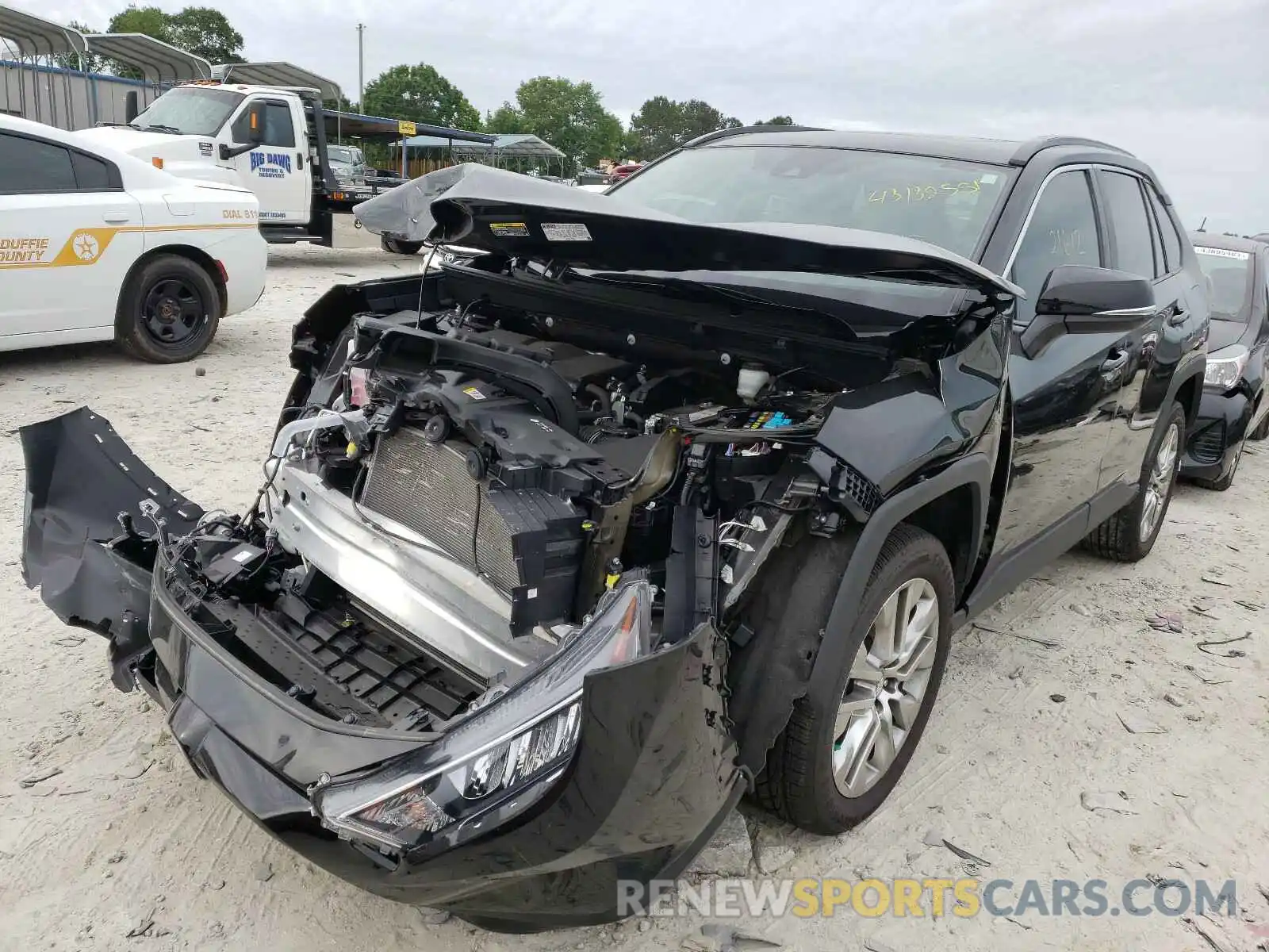 2 Фотография поврежденного автомобиля 2T3C1RFV5KC014588 TOYOTA RAV4 2019