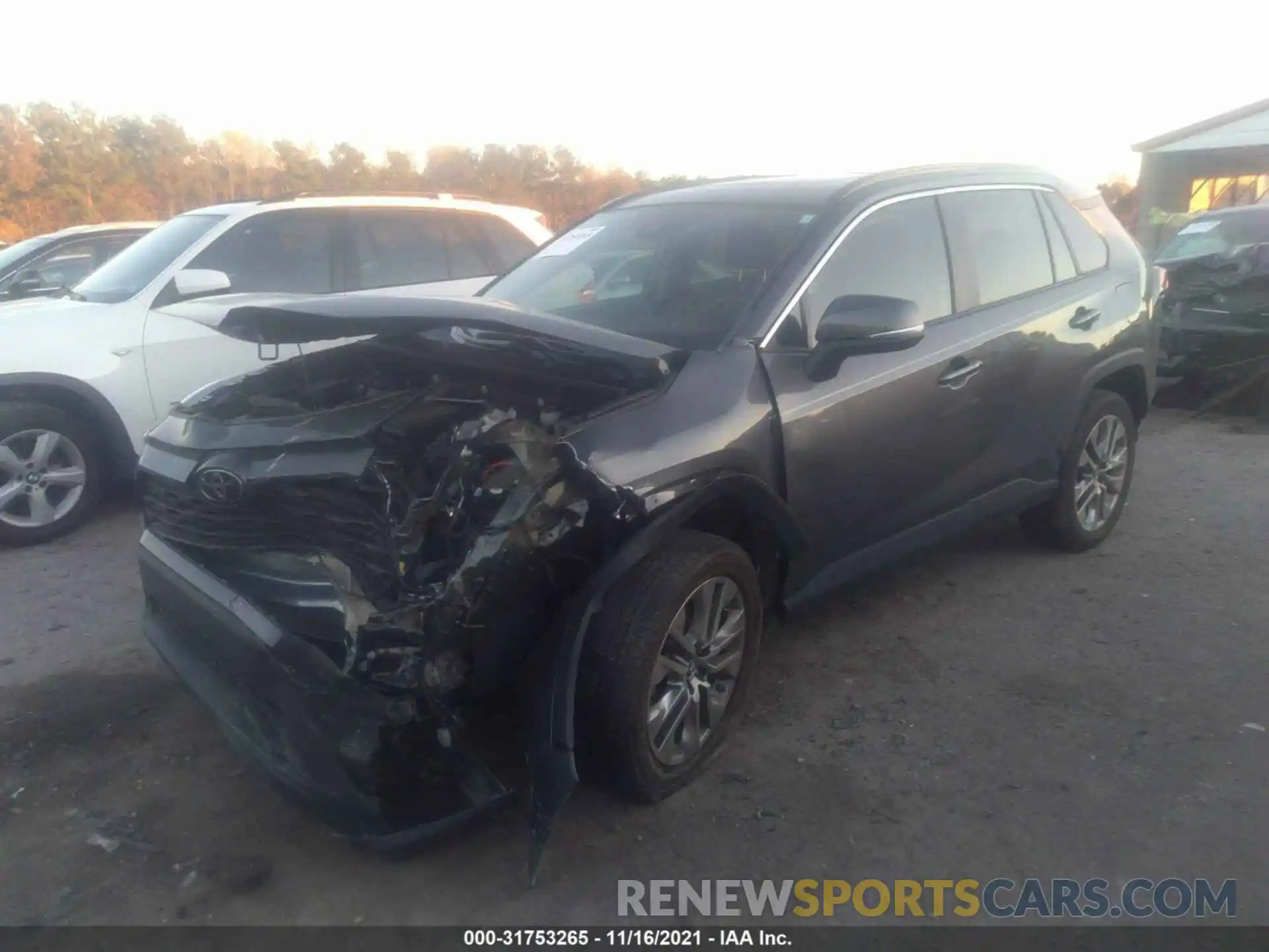 2 Photograph of a damaged car 2T3C1RFV5KC015868 TOYOTA RAV4 2019