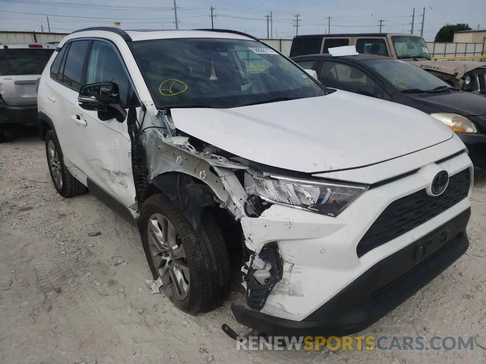 1 Photograph of a damaged car 2T3C1RFV5KC019502 TOYOTA RAV4 2019