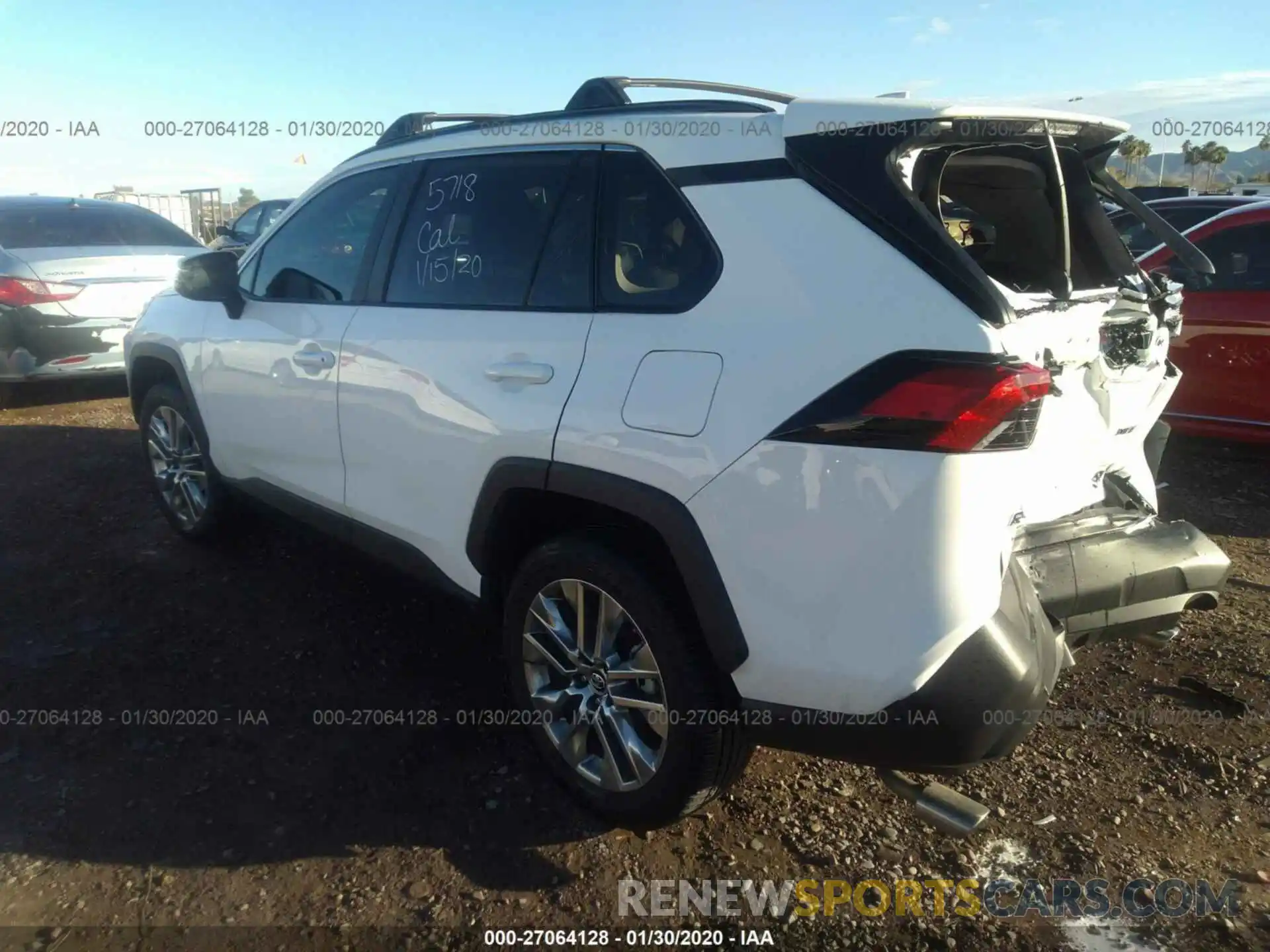 3 Фотография поврежденного автомобиля 2T3C1RFV5KW026660 TOYOTA RAV4 2019