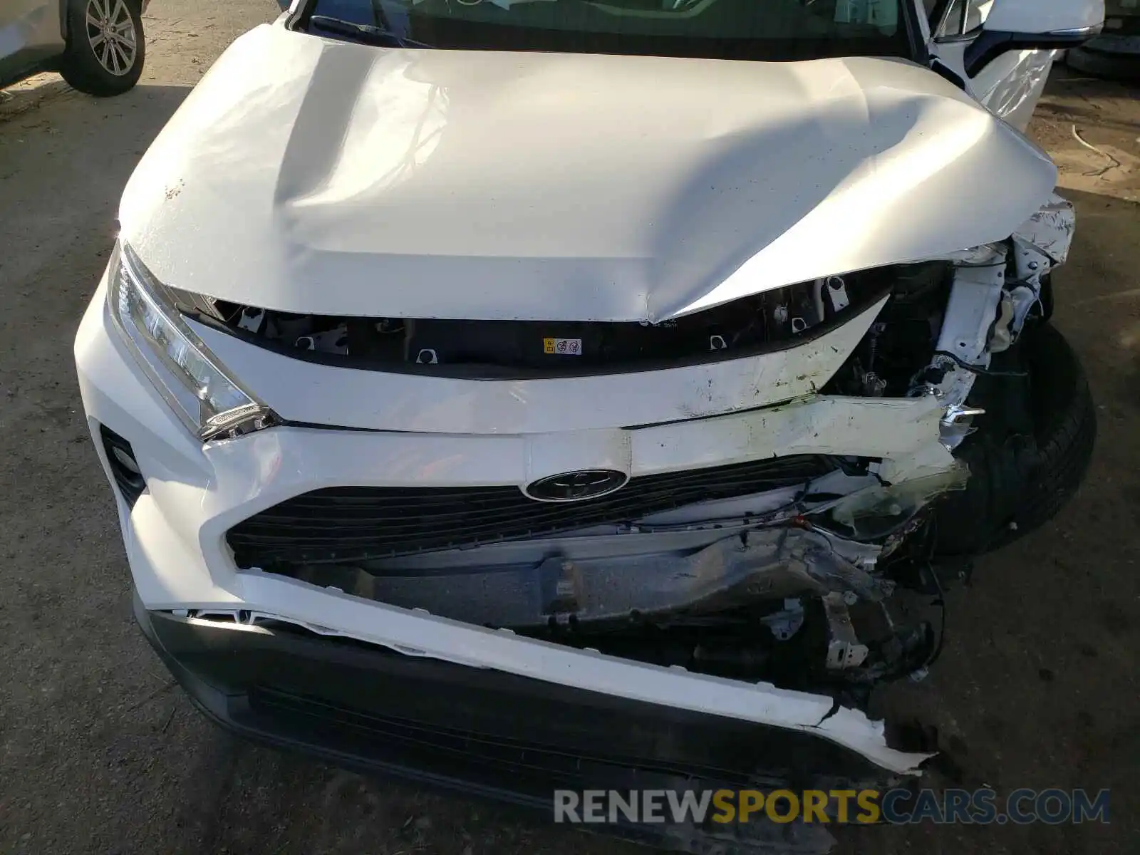 7 Photograph of a damaged car 2T3C1RFV5KW028036 TOYOTA RAV4 2019