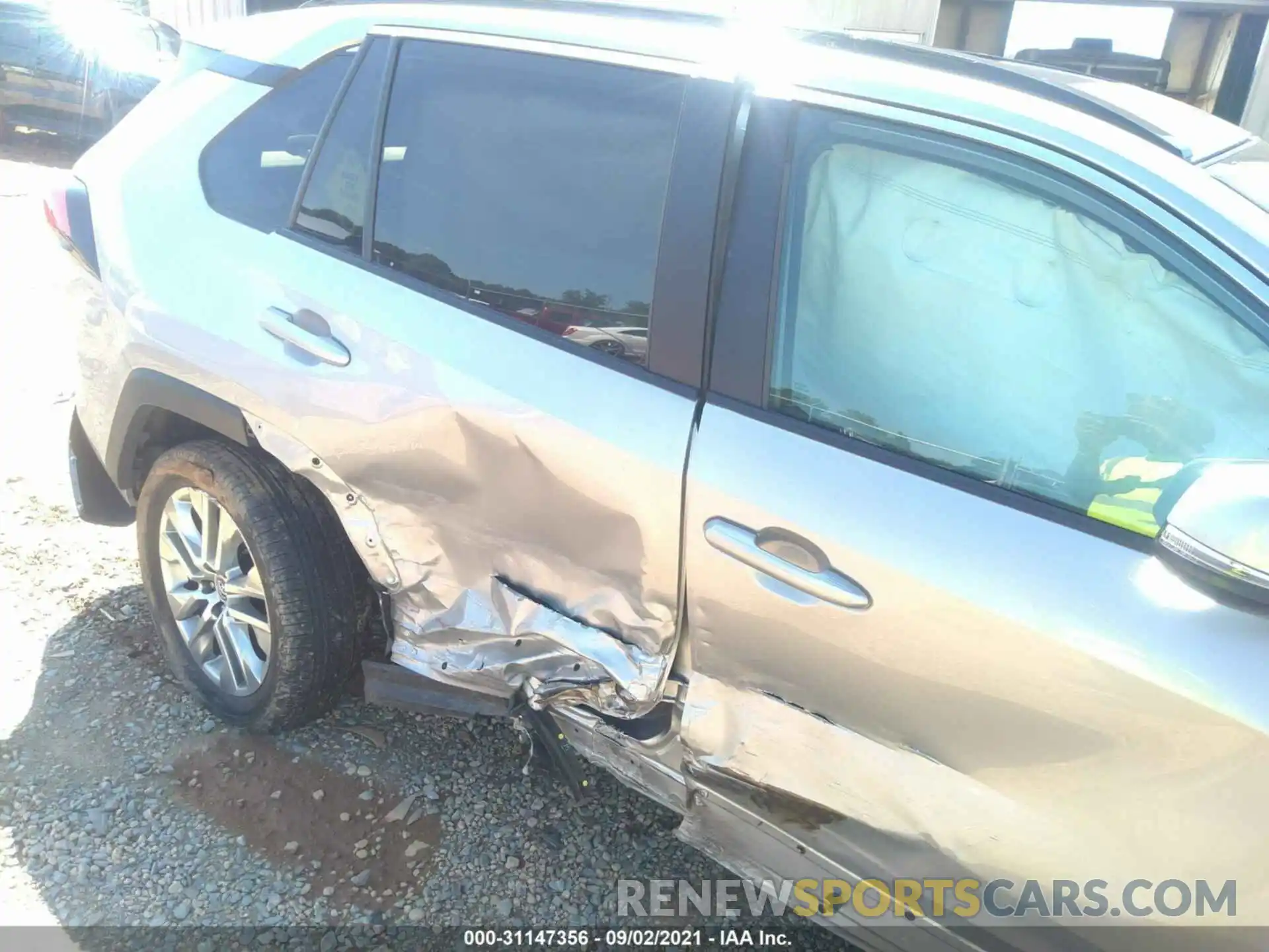 6 Photograph of a damaged car 2T3C1RFV5KW048383 TOYOTA RAV4 2019