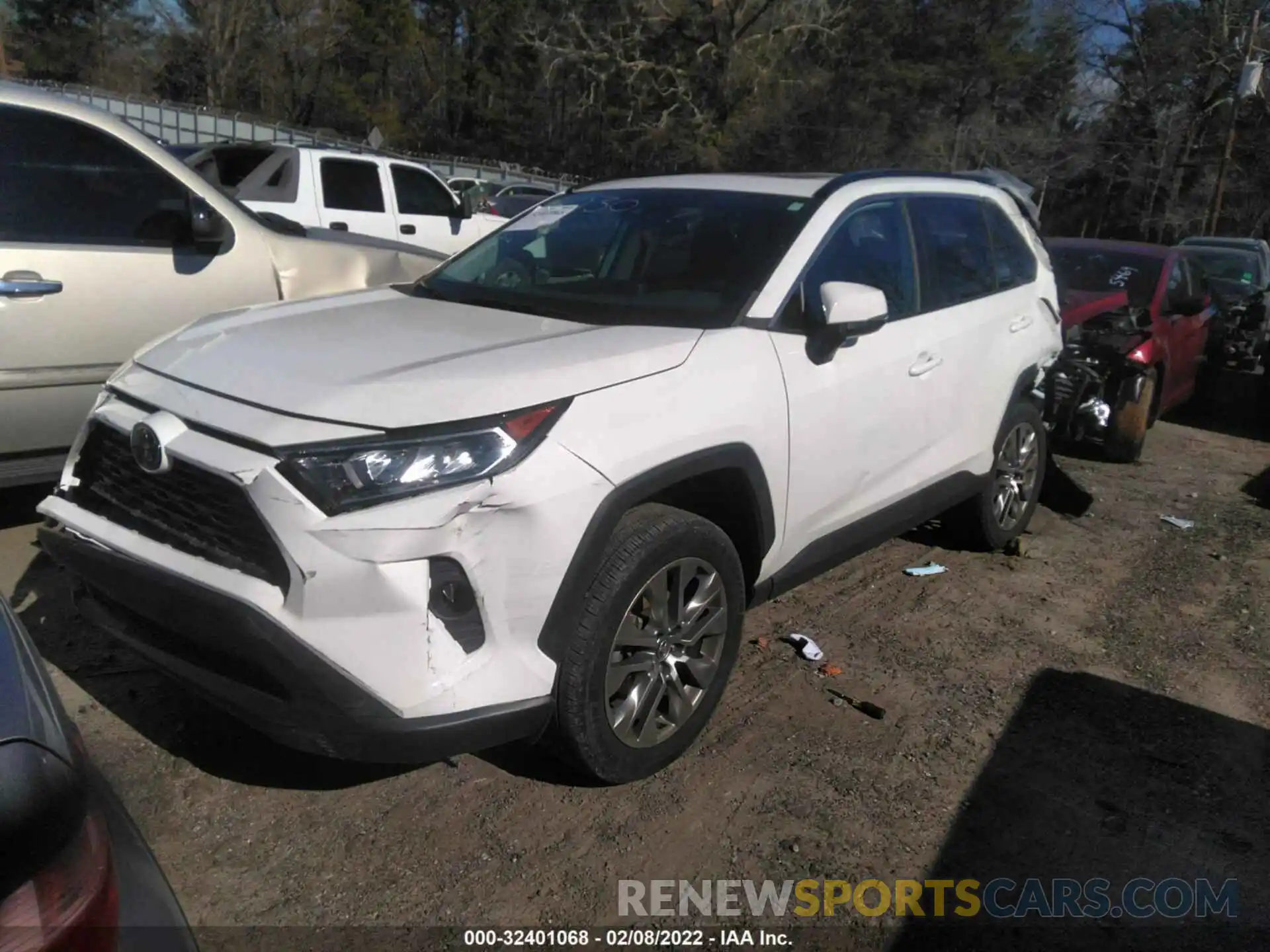 2 Фотография поврежденного автомобиля 2T3C1RFV5KW053230 TOYOTA RAV4 2019