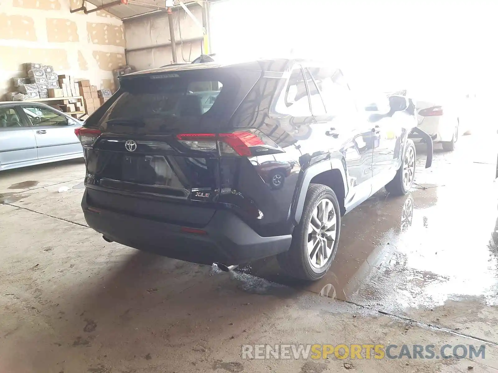 4 Photograph of a damaged car 2T3C1RFV6KC003552 TOYOTA RAV4 2019