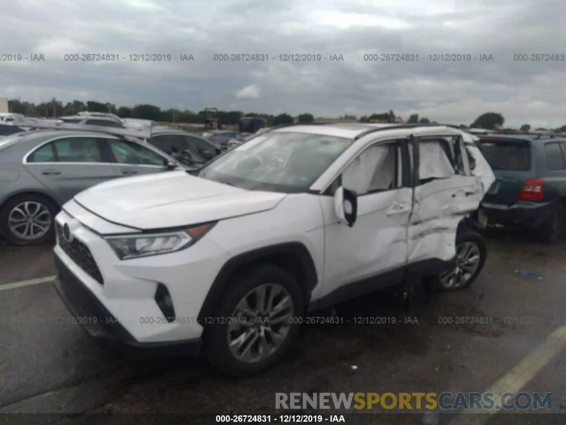 2 Photograph of a damaged car 2T3C1RFV6KC005155 TOYOTA RAV4 2019