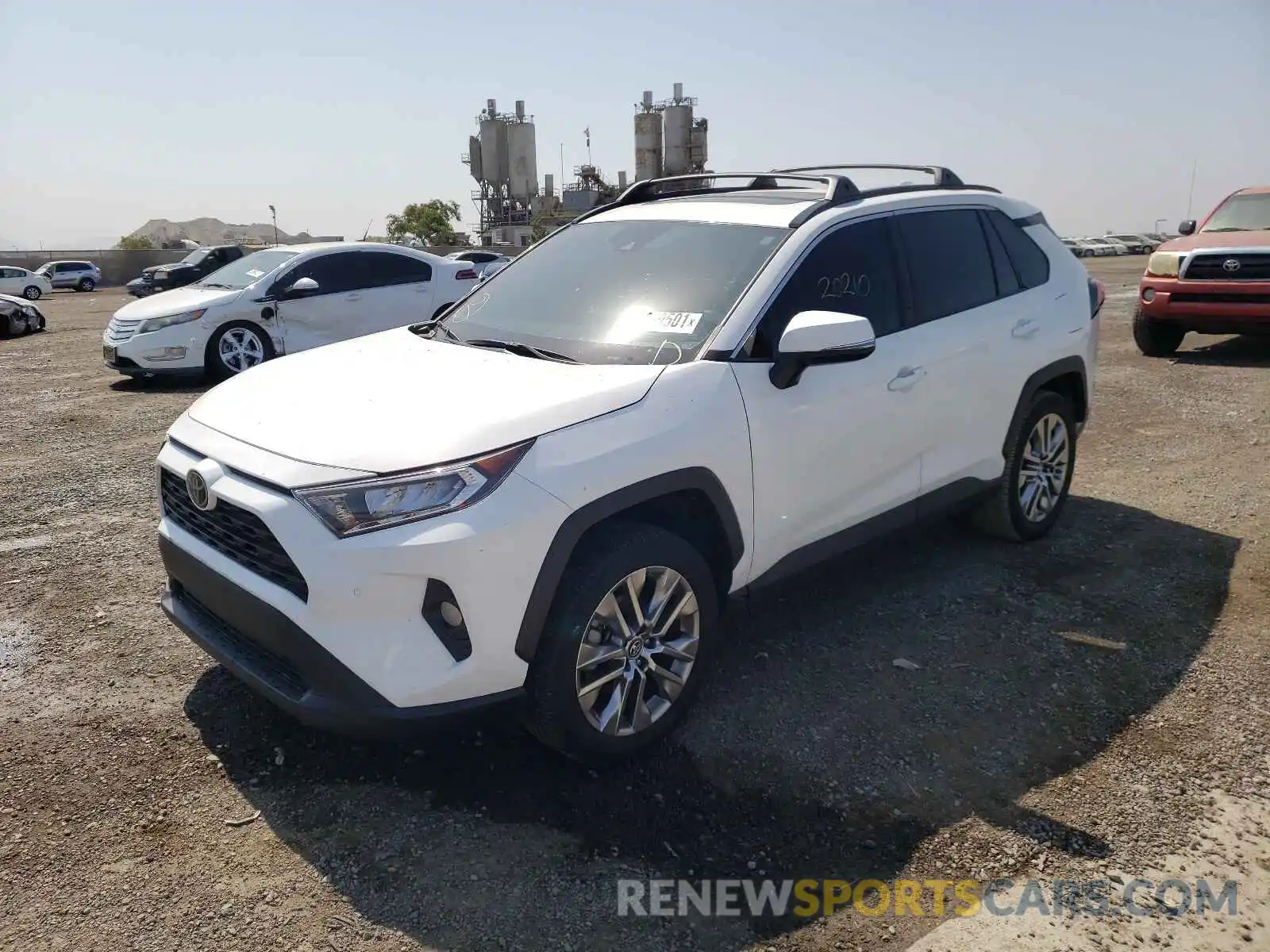 2 Фотография поврежденного автомобиля 2T3C1RFV6KC008816 TOYOTA RAV4 2019