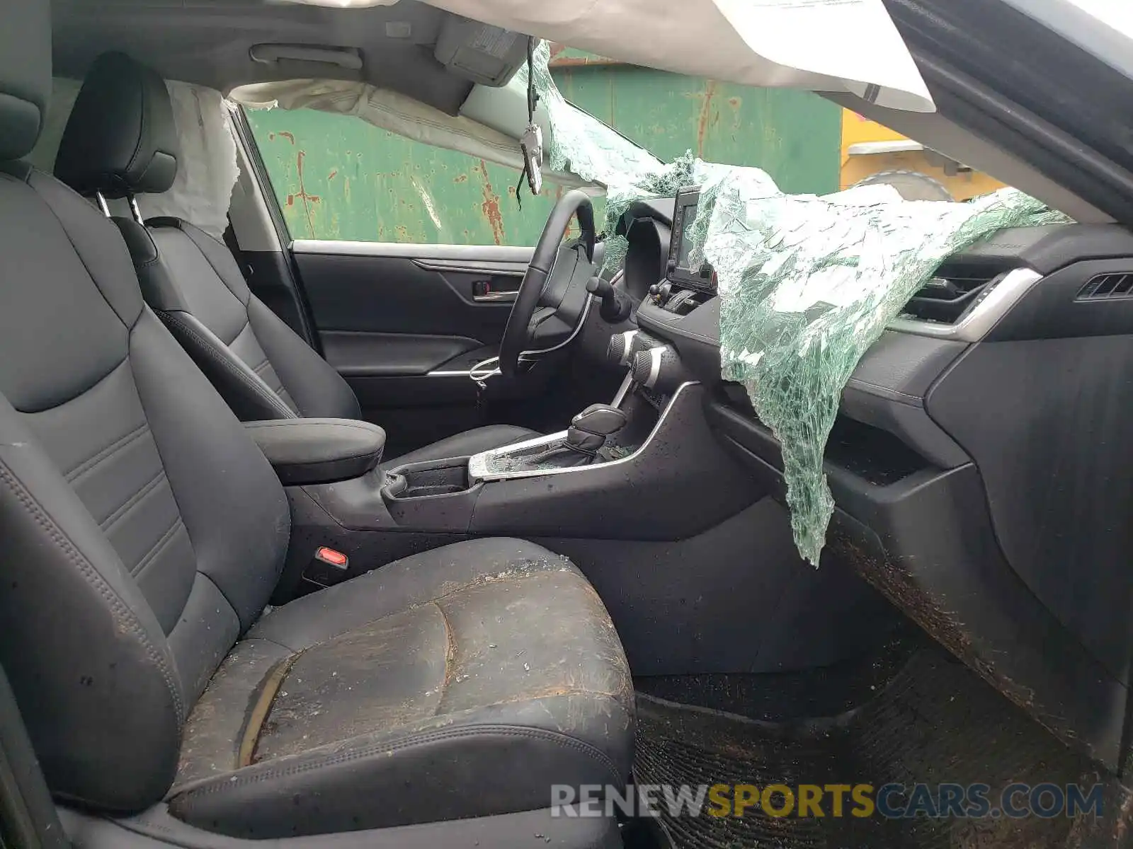 5 Photograph of a damaged car 2T3C1RFV6KC010257 TOYOTA RAV4 2019