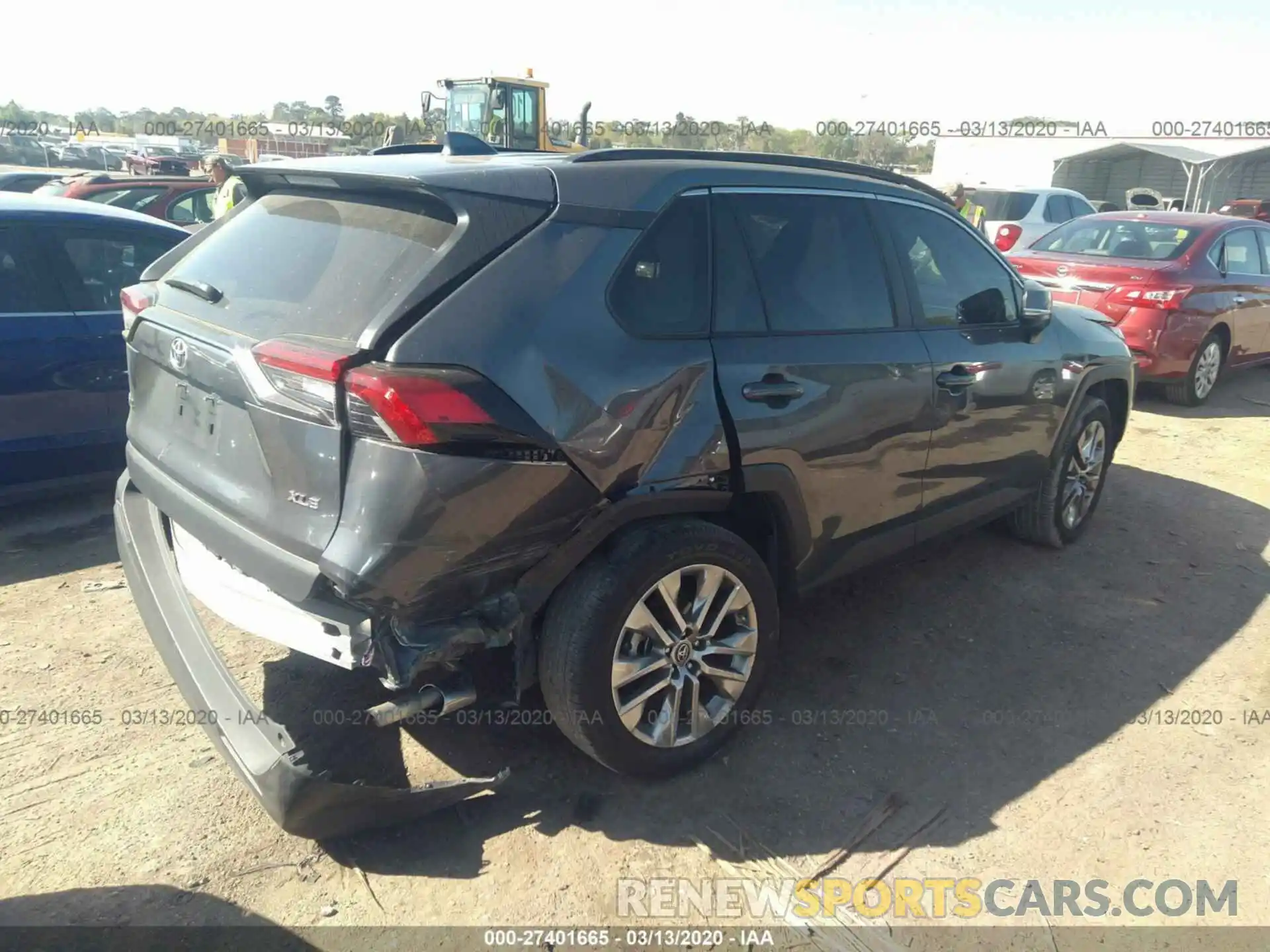 4 Photograph of a damaged car 2T3C1RFV6KC012185 TOYOTA RAV4 2019