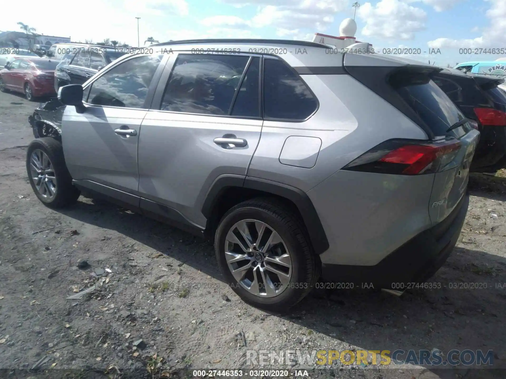 3 Фотография поврежденного автомобиля 2T3C1RFV6KC016432 TOYOTA RAV4 2019