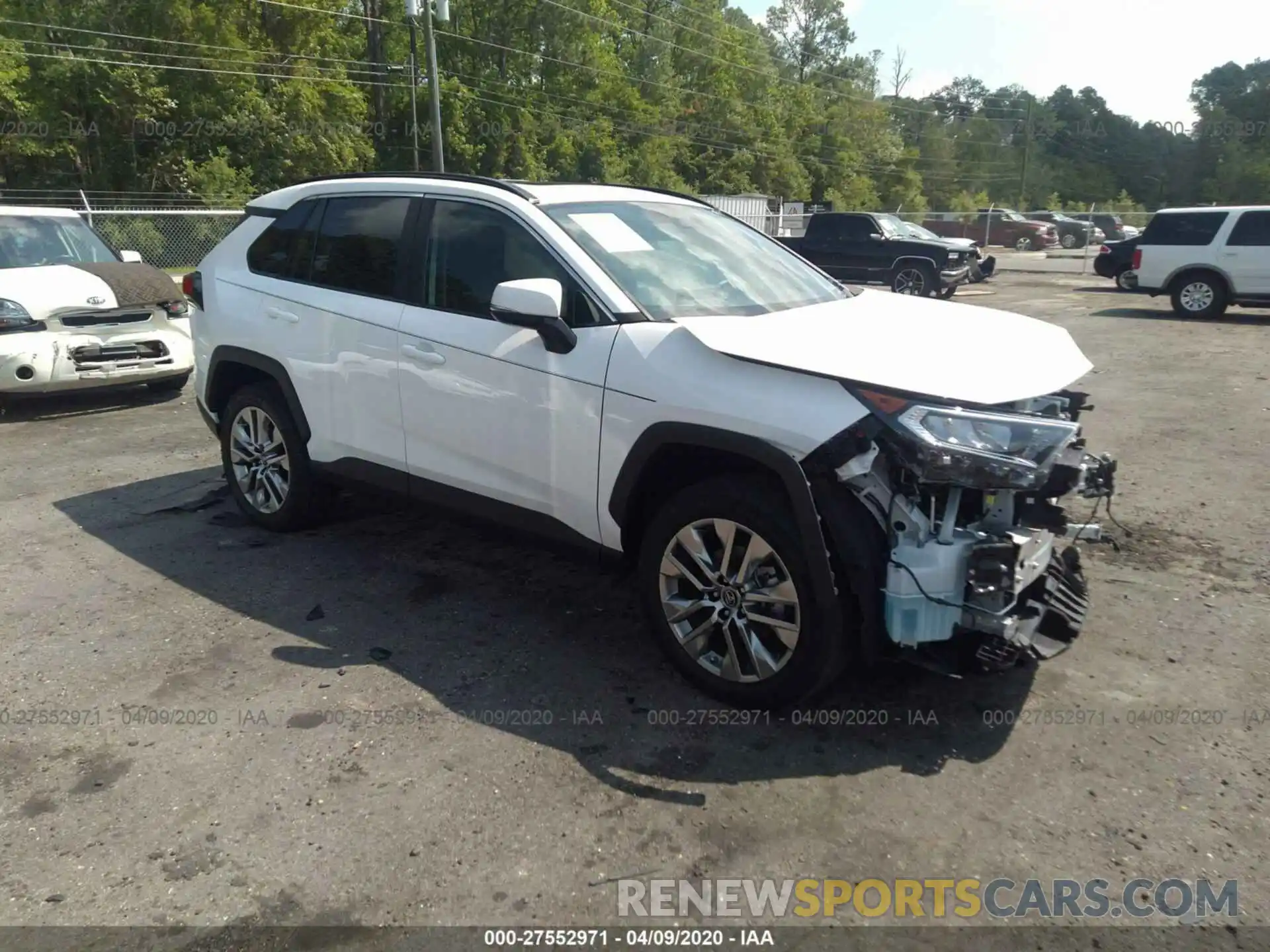 1 Photograph of a damaged car 2T3C1RFV6KW014680 TOYOTA RAV4 2019