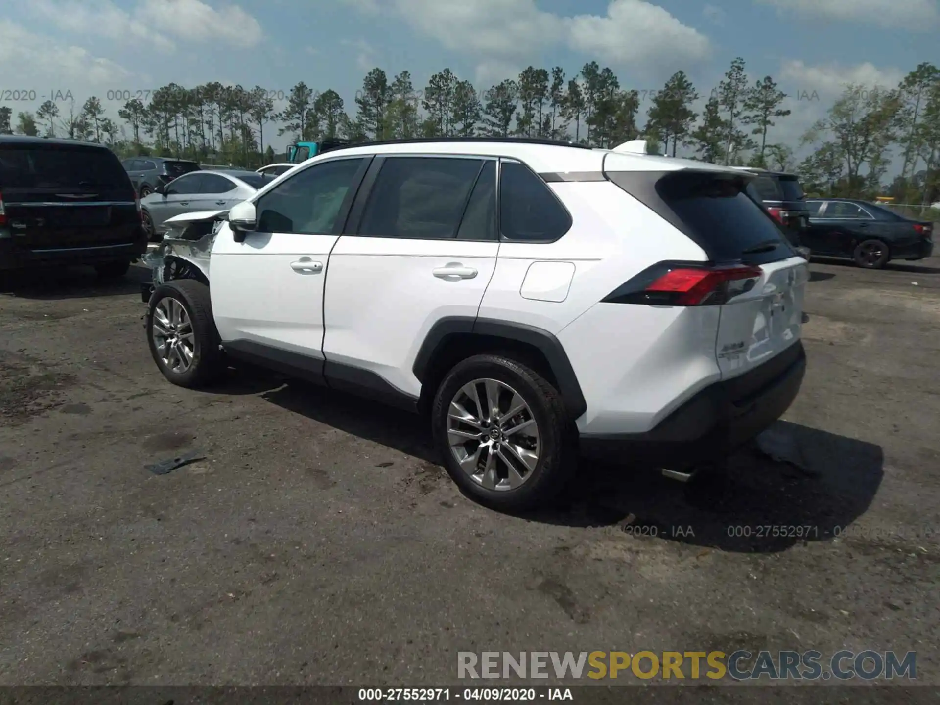 3 Photograph of a damaged car 2T3C1RFV6KW014680 TOYOTA RAV4 2019