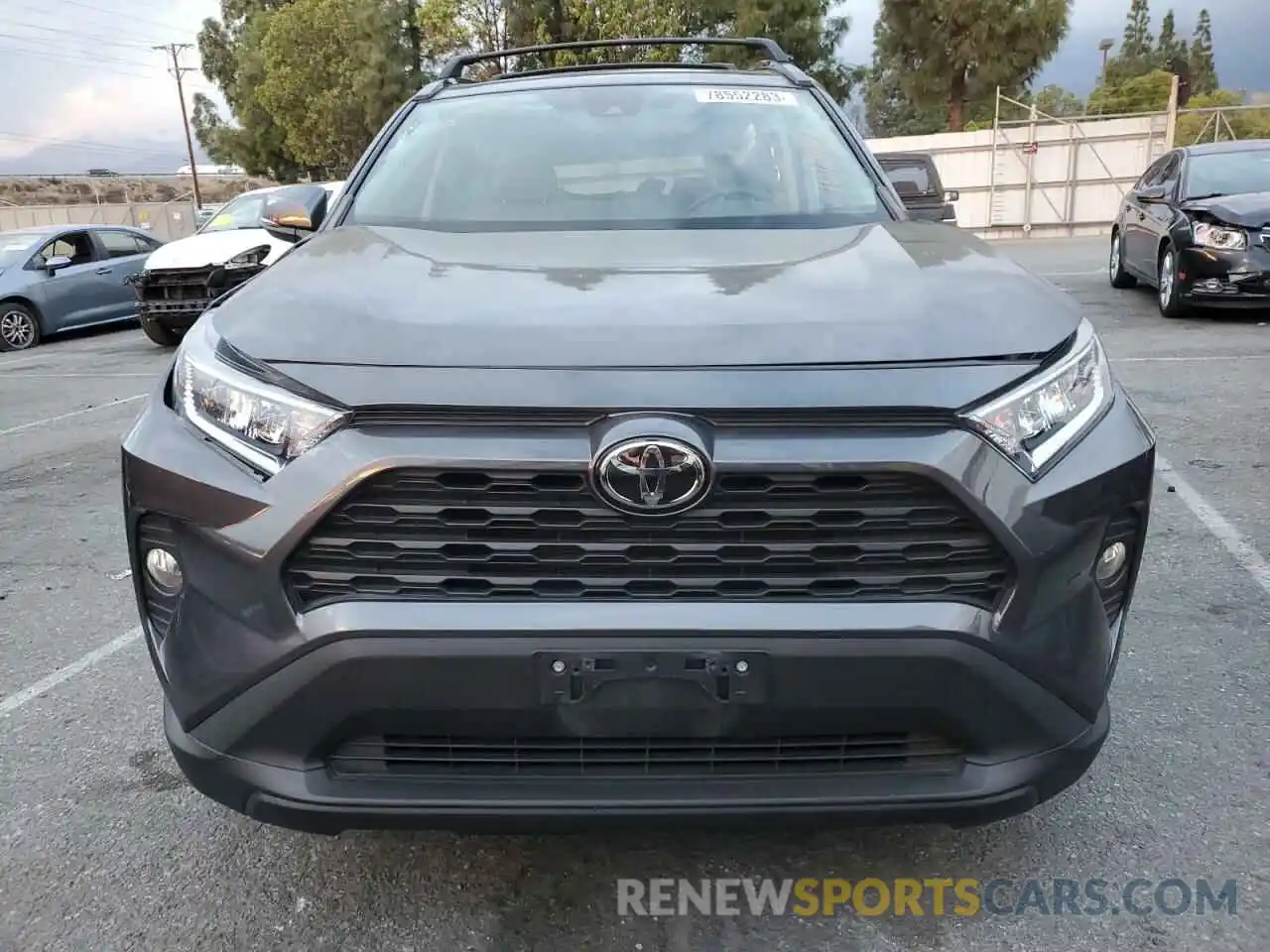 5 Photograph of a damaged car 2T3C1RFV6KW025856 TOYOTA RAV4 2019