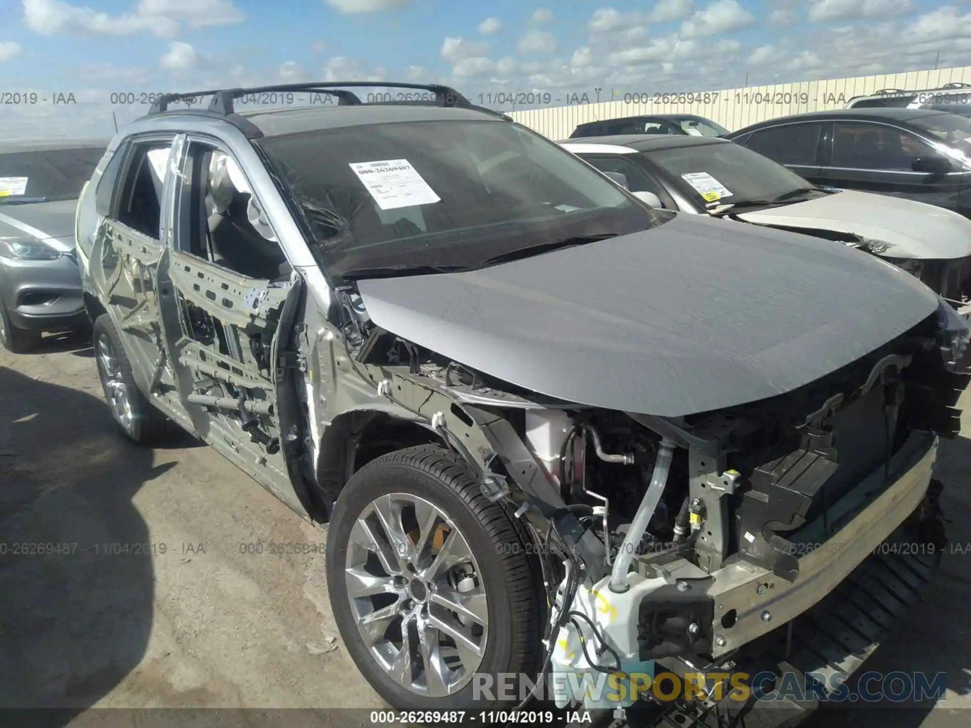 1 Photograph of a damaged car 2T3C1RFV6KW028868 TOYOTA RAV4 2019