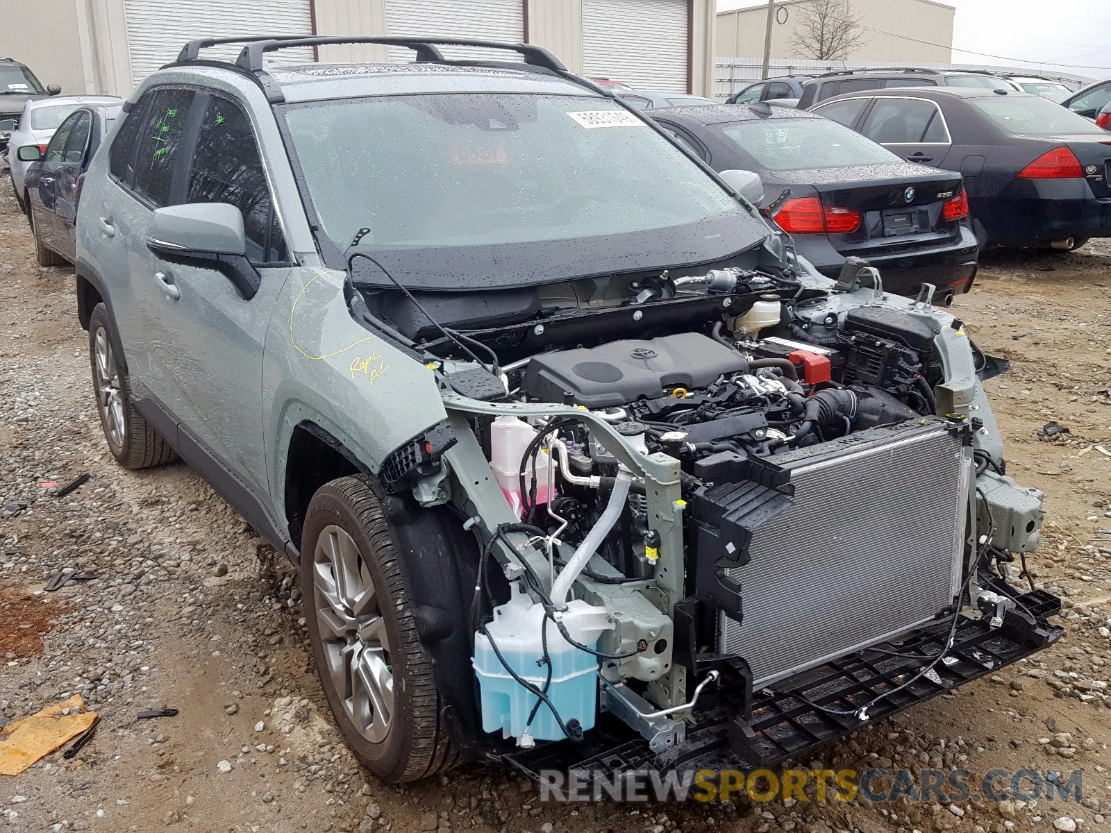 1 Photograph of a damaged car 2T3C1RFV6KW041040 TOYOTA RAV4 2019