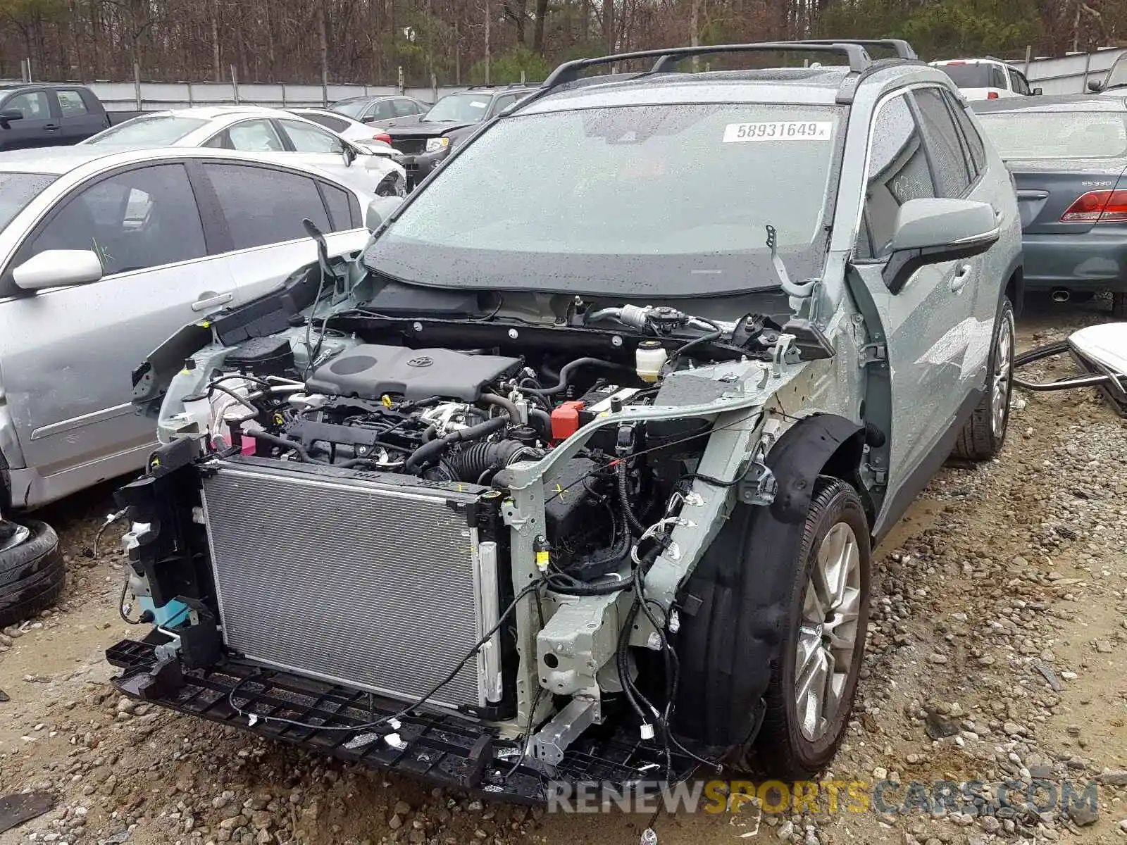 2 Photograph of a damaged car 2T3C1RFV6KW041040 TOYOTA RAV4 2019