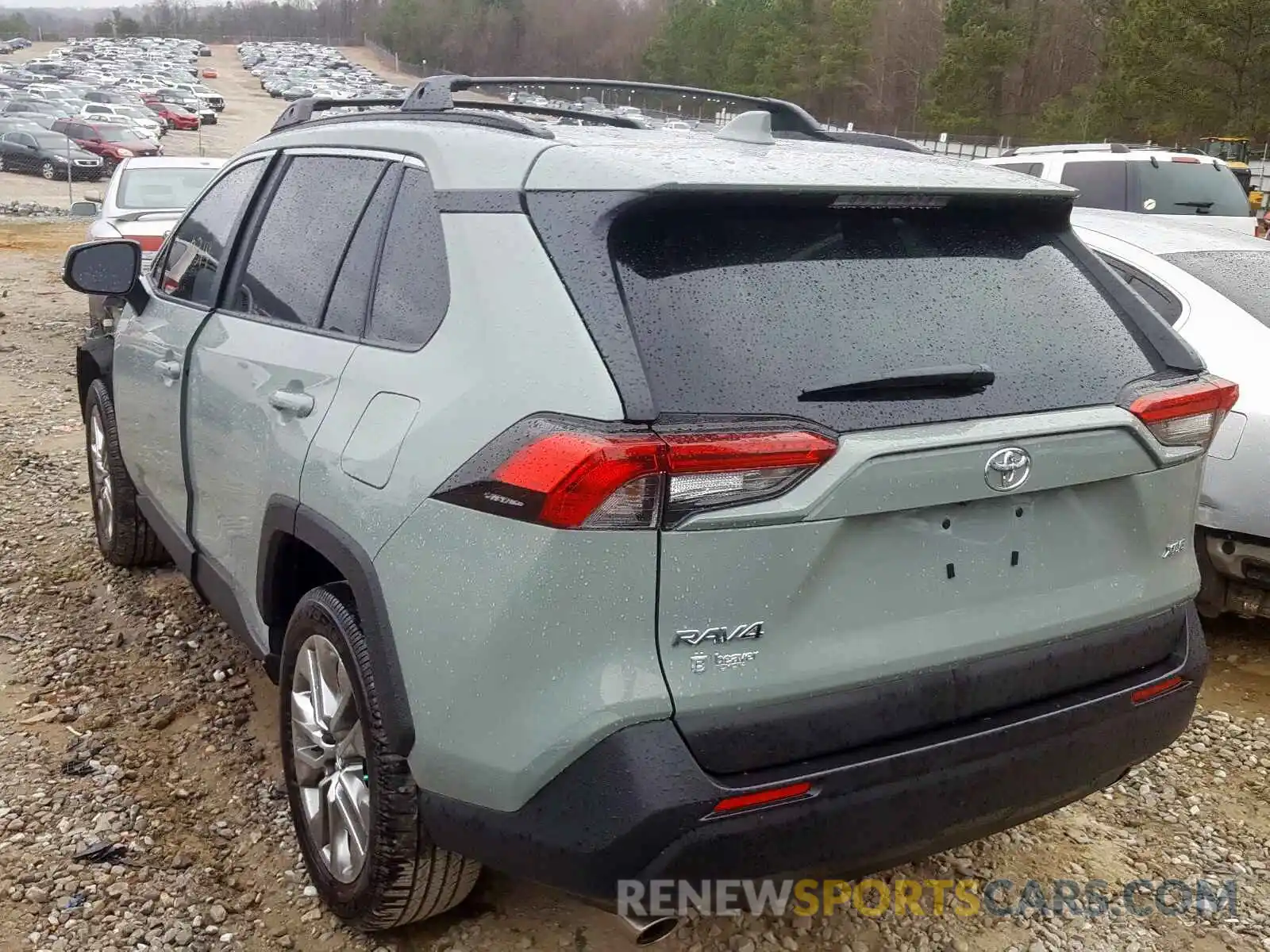 3 Photograph of a damaged car 2T3C1RFV6KW041040 TOYOTA RAV4 2019