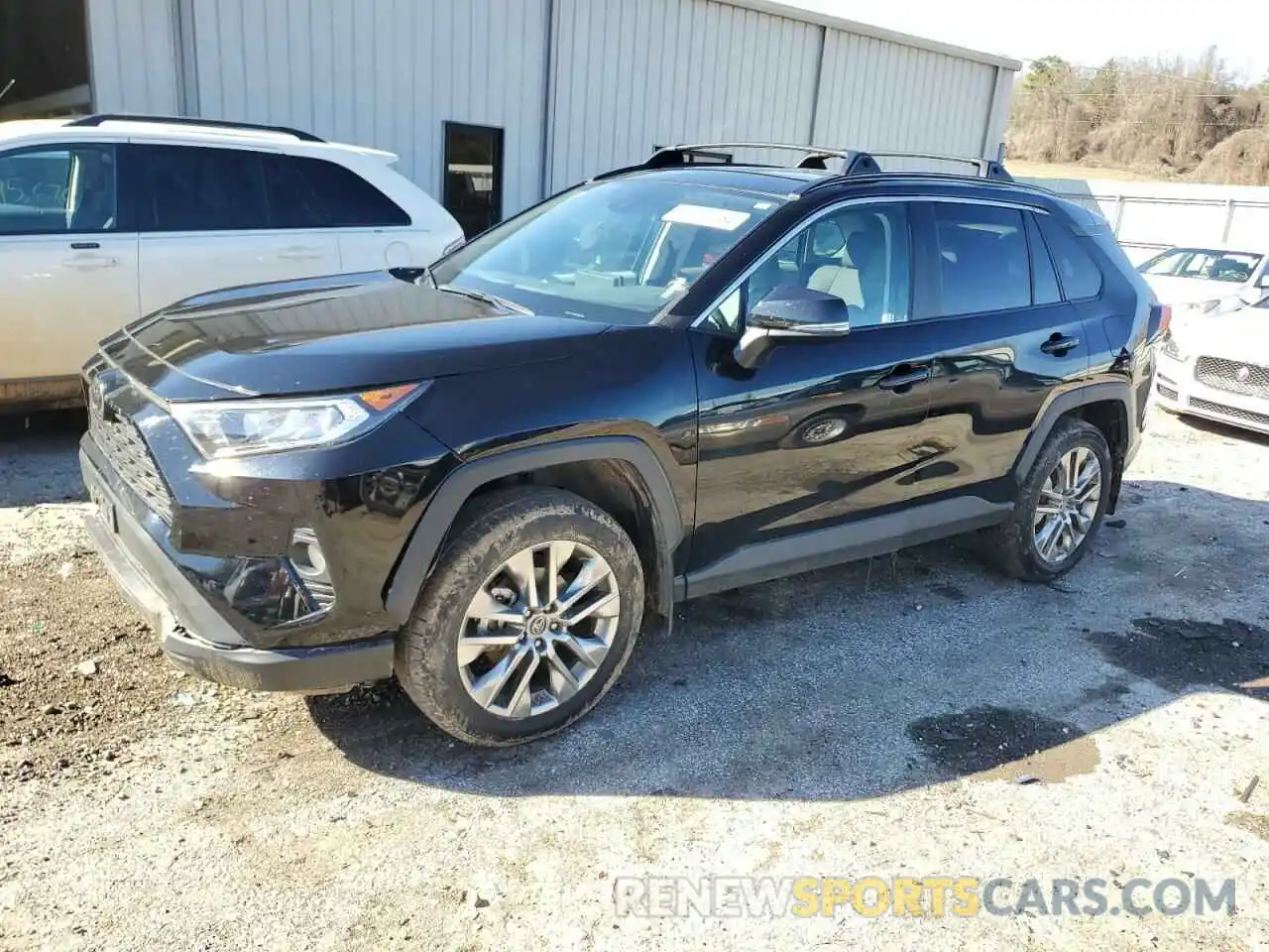 1 Photograph of a damaged car 2T3C1RFV6KW053074 TOYOTA RAV4 2019