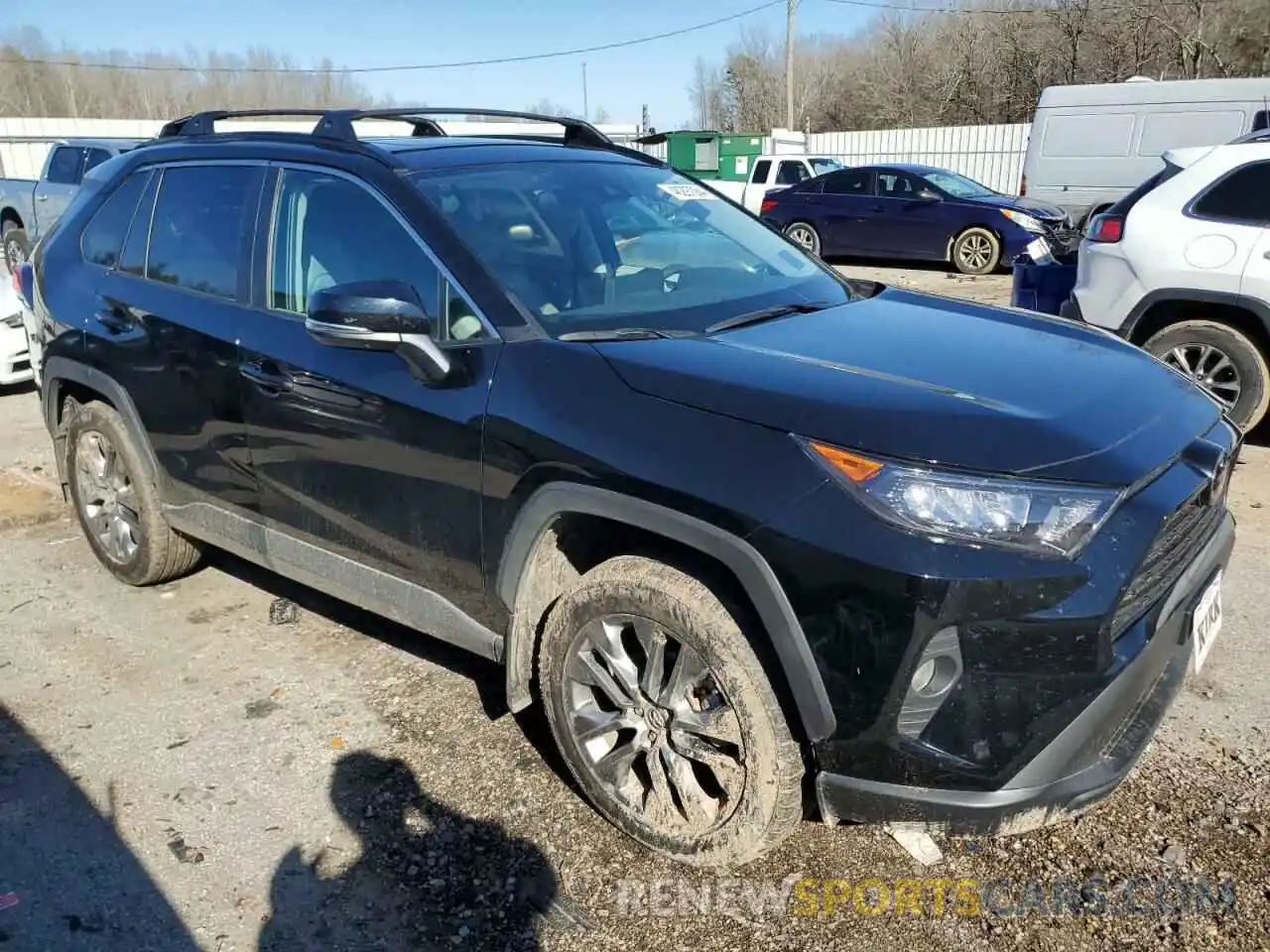 4 Photograph of a damaged car 2T3C1RFV6KW053074 TOYOTA RAV4 2019