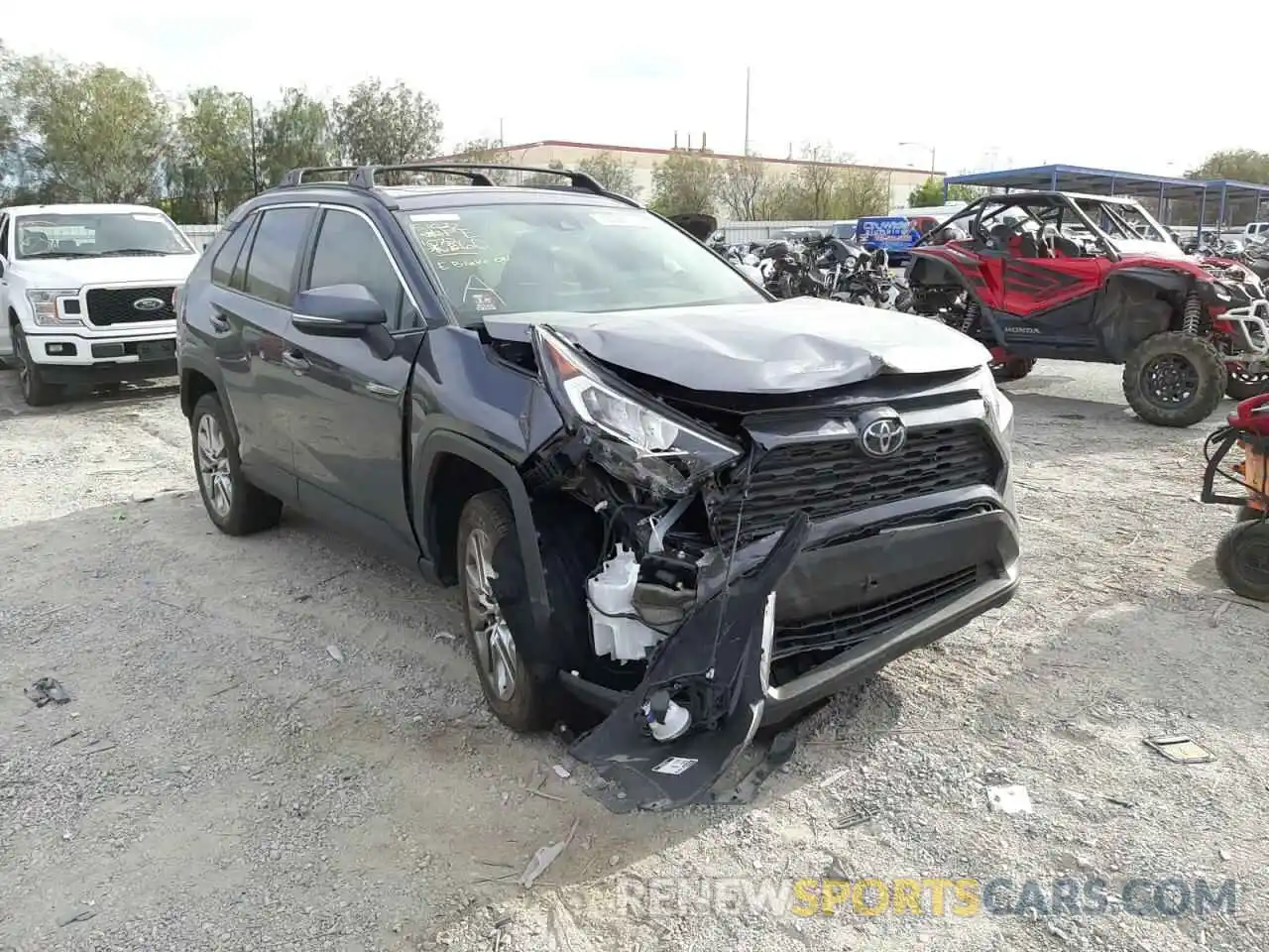 1 Photograph of a damaged car 2T3C1RFV7KC002975 TOYOTA RAV4 2019