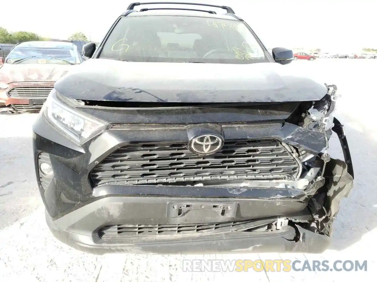 9 Photograph of a damaged car 2T3C1RFV7KC007741 TOYOTA RAV4 2019