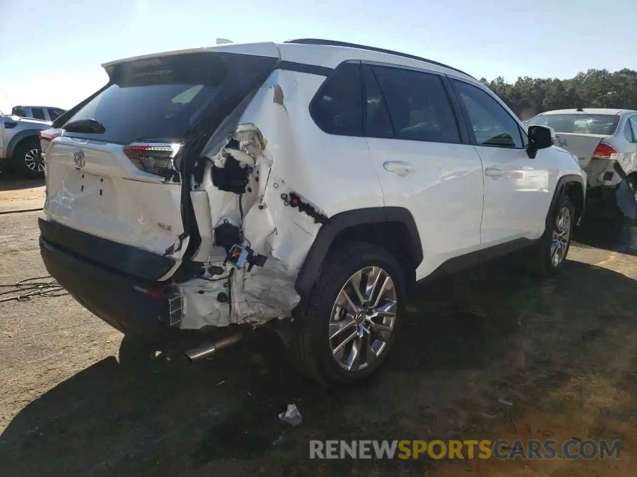 4 Photograph of a damaged car 2T3C1RFV7KC010235 TOYOTA RAV4 2019