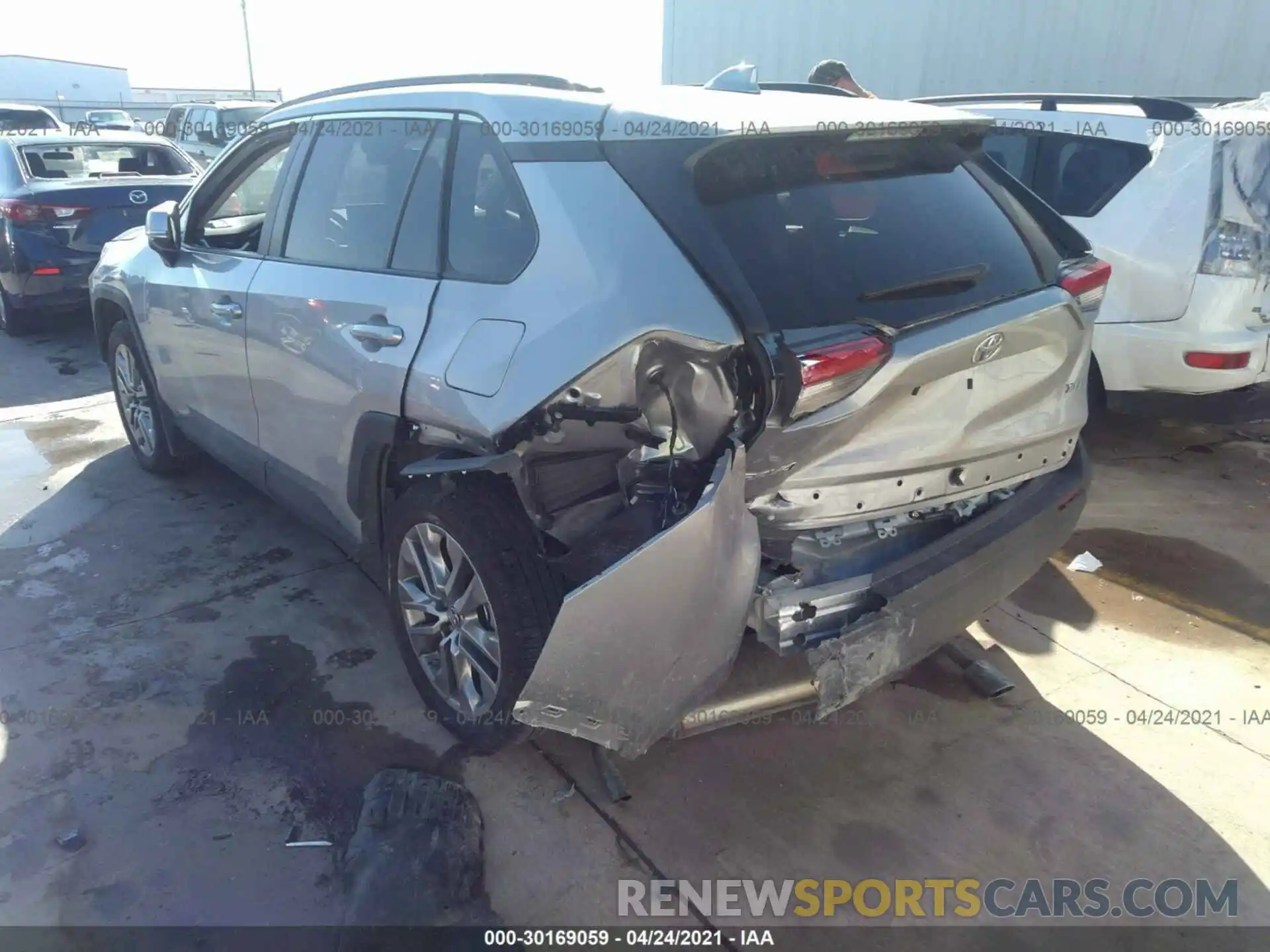 3 Photograph of a damaged car 2T3C1RFV7KC022174 TOYOTA RAV4 2019