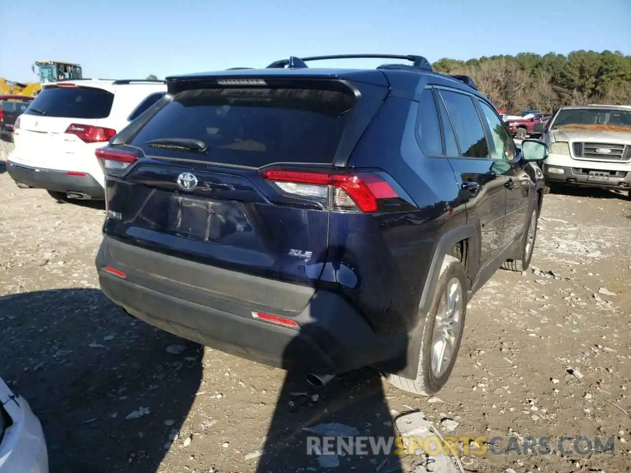 4 Photograph of a damaged car 2T3C1RFV7KC022787 TOYOTA RAV4 2019